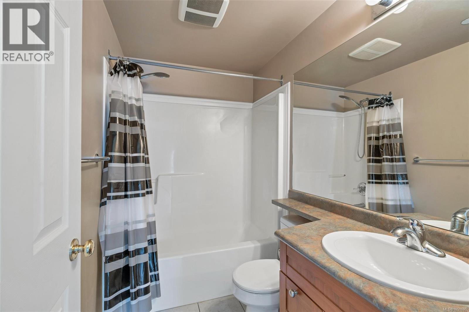 307 2823 Jacklin Rd Property Photo 23