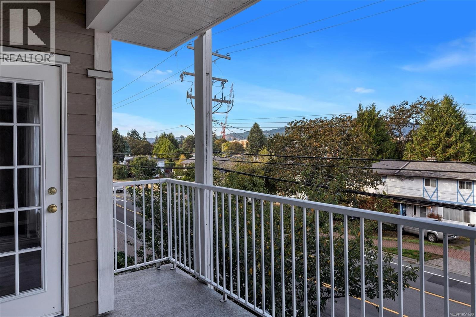 307 2823 Jacklin Rd Property Photo 27