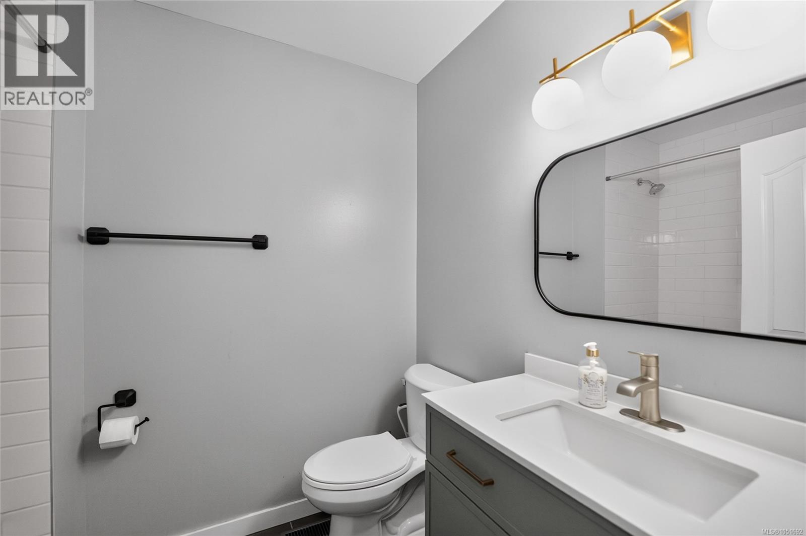 106 Emery Way Property Photo 32