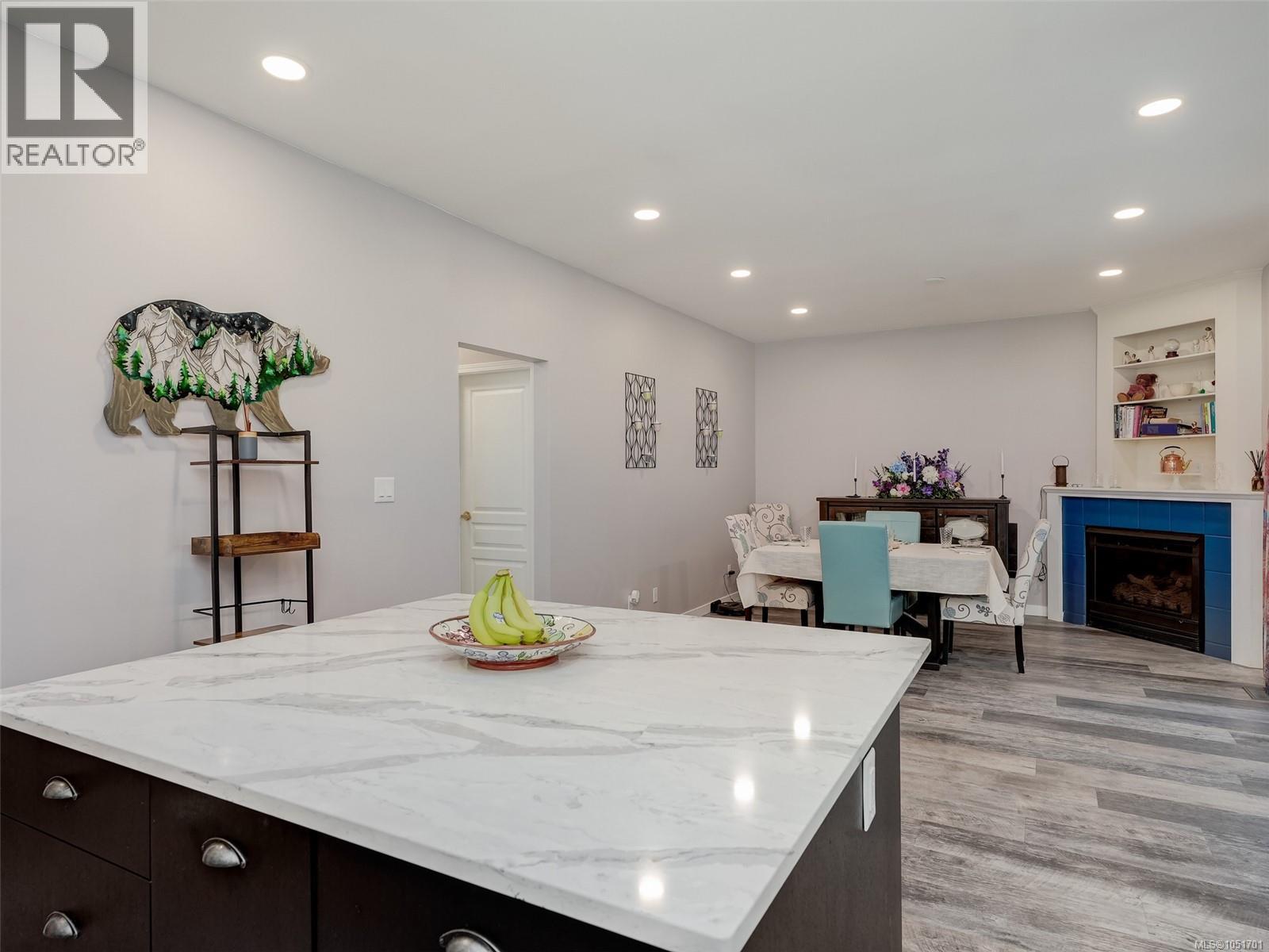 16 1063 Valewood Trail Property Photo 8