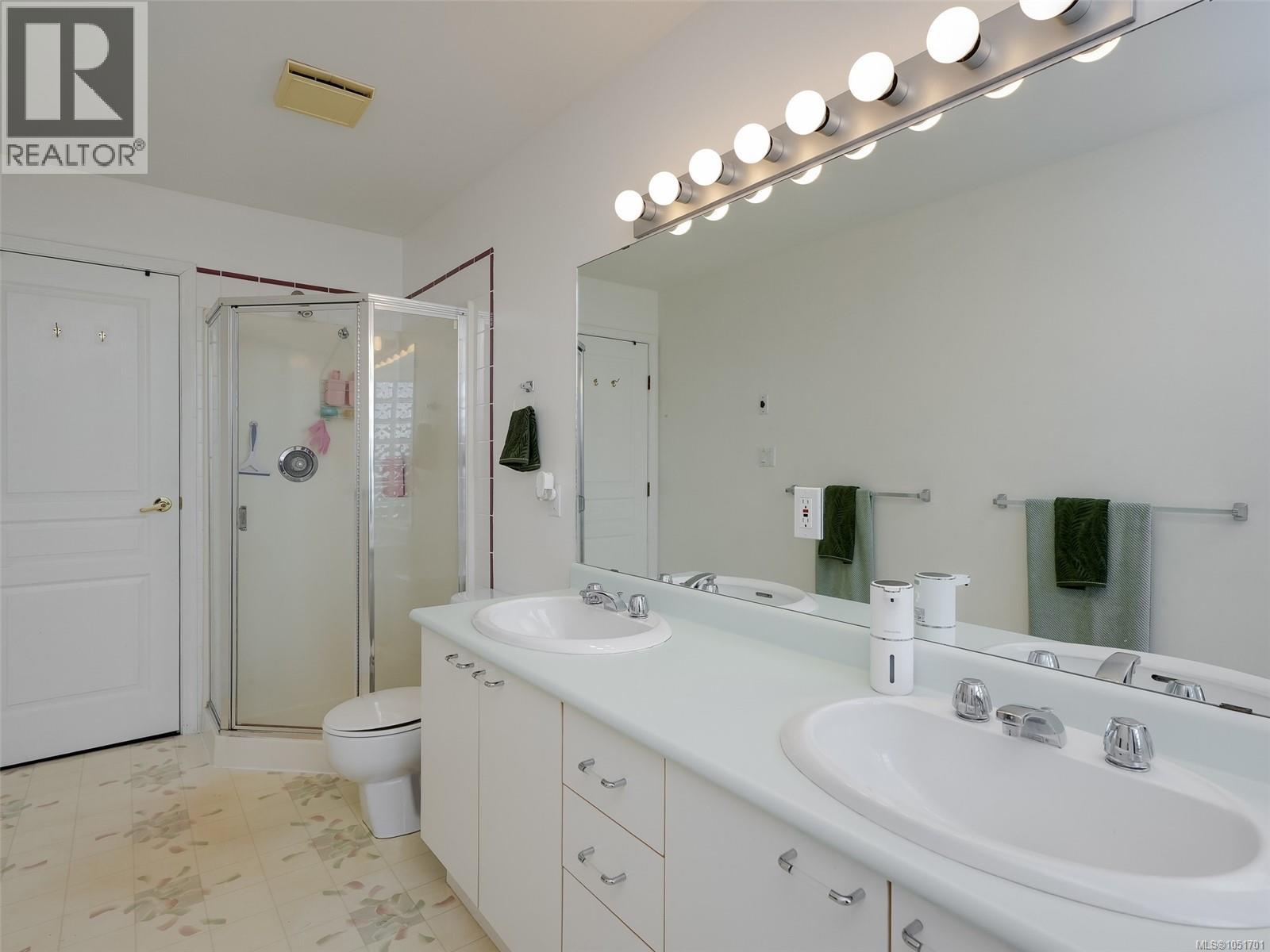 16 1063 Valewood Trail Property Photo 12