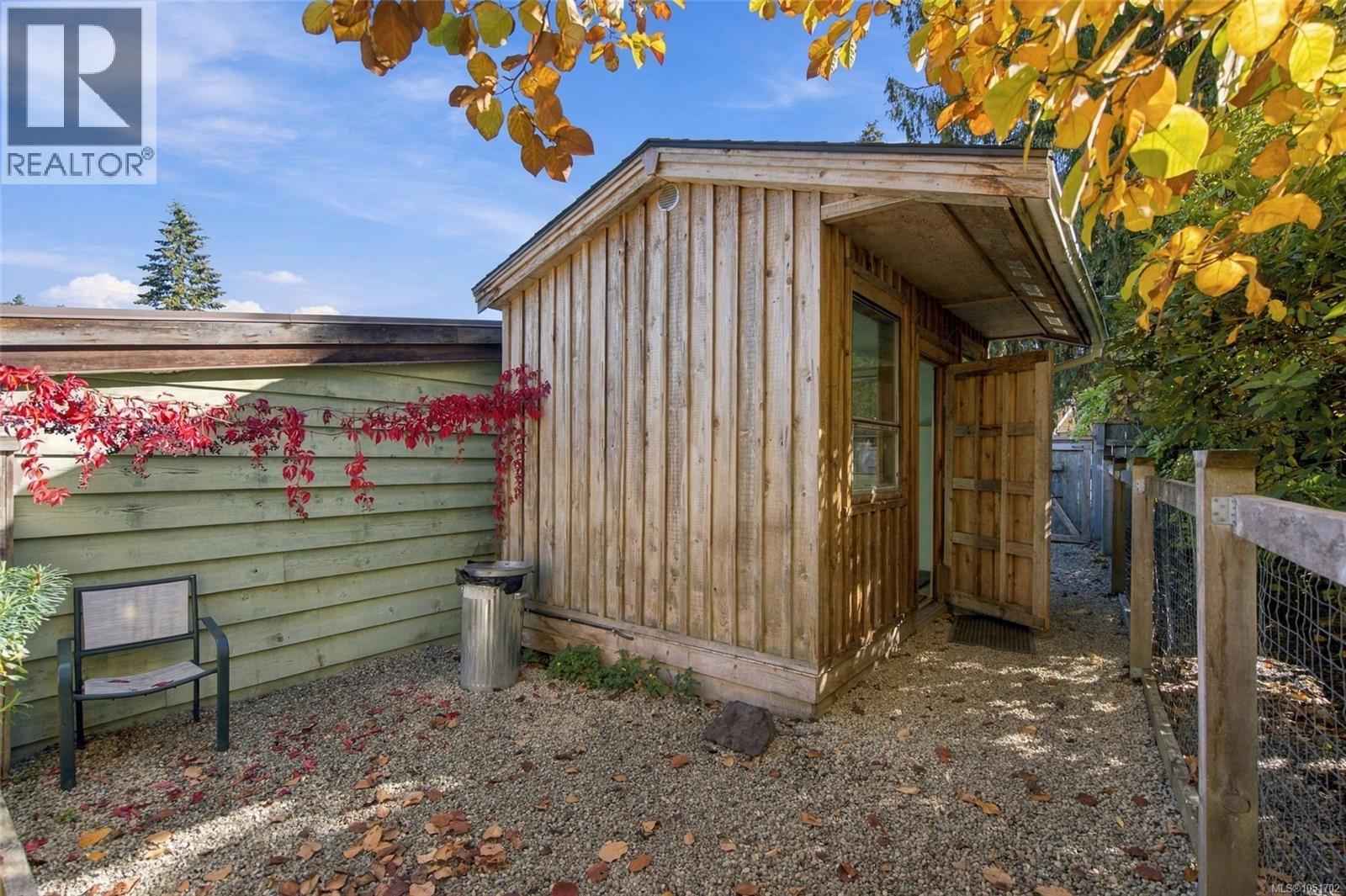 1061 Harlequin Rd Property Photo 39