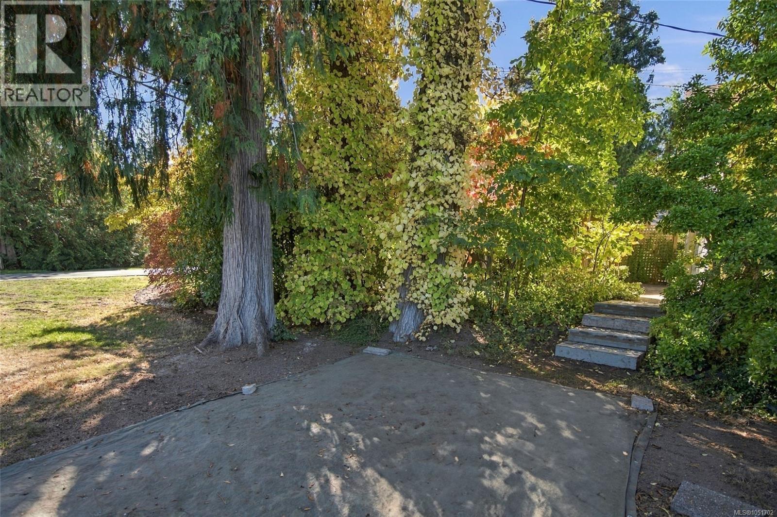 1061 Harlequin Rd Property Photo 40