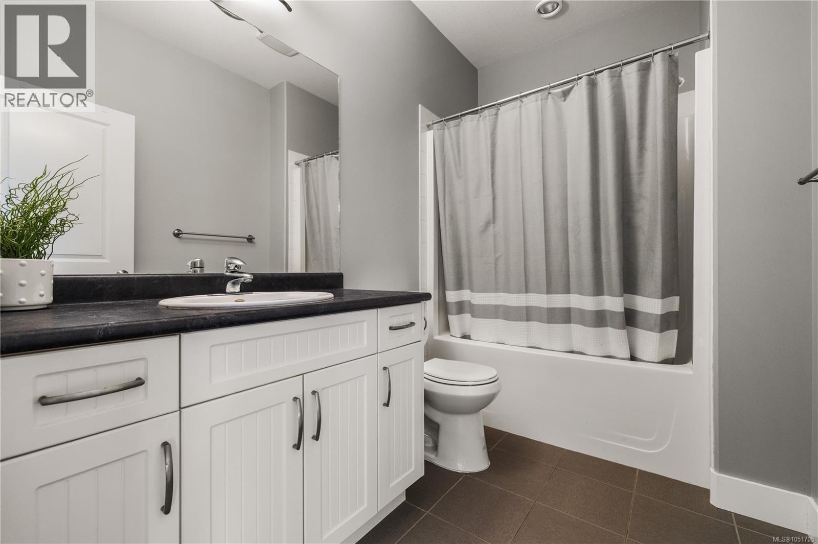 978 Timberline Dr Property Photo 20
