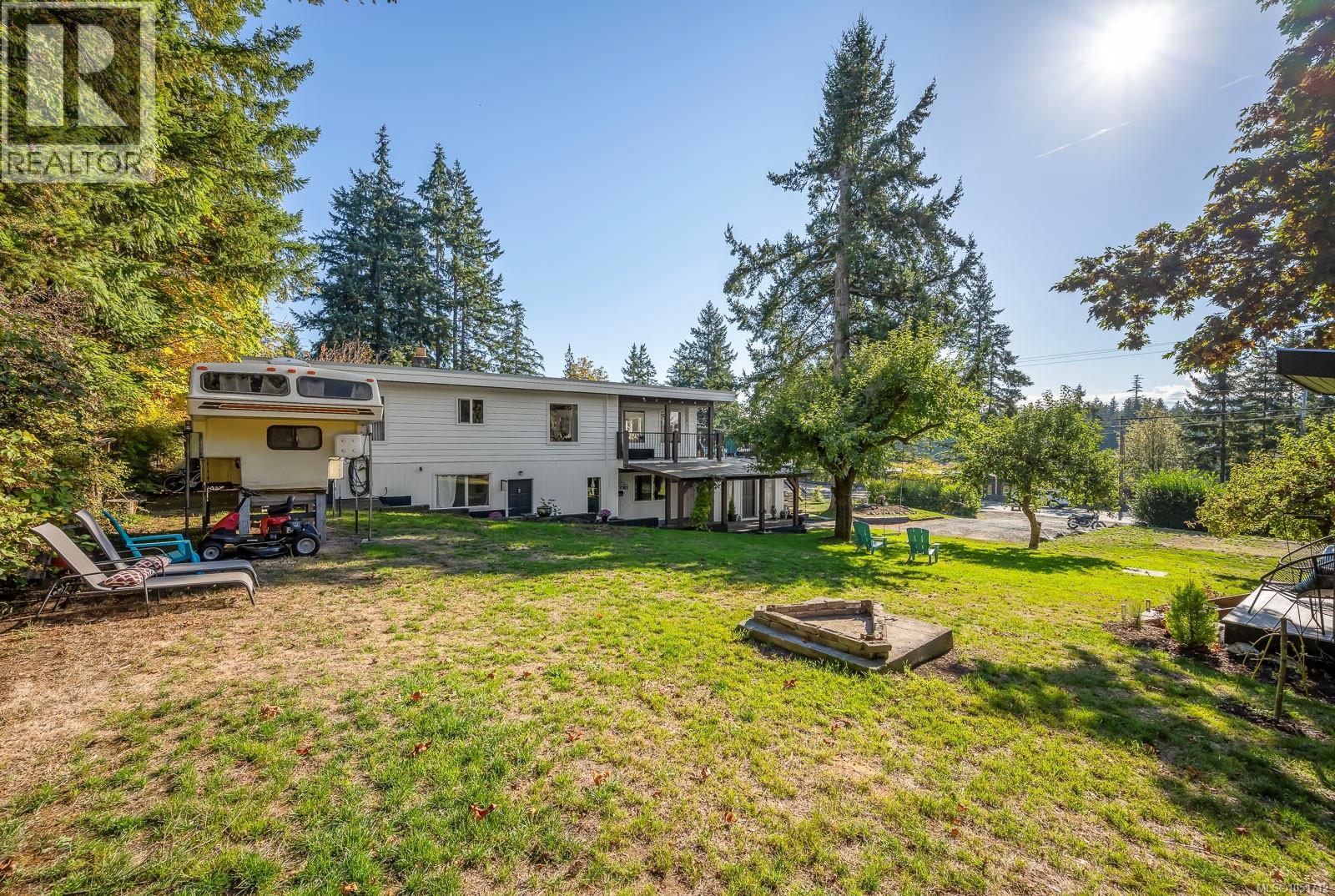 6044 Island Hwy N Property Photo 49