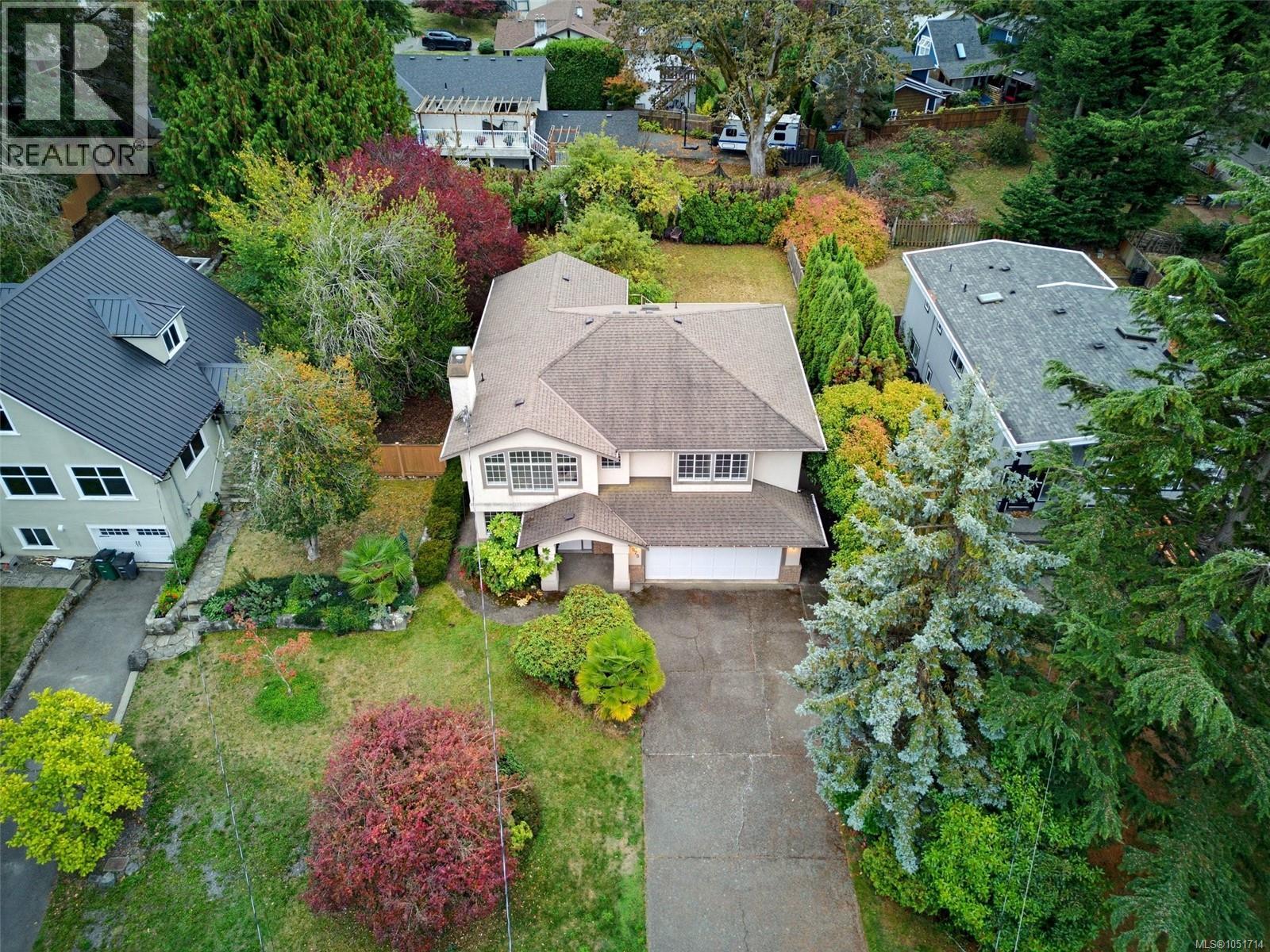 975 Annie St Property Photo 48