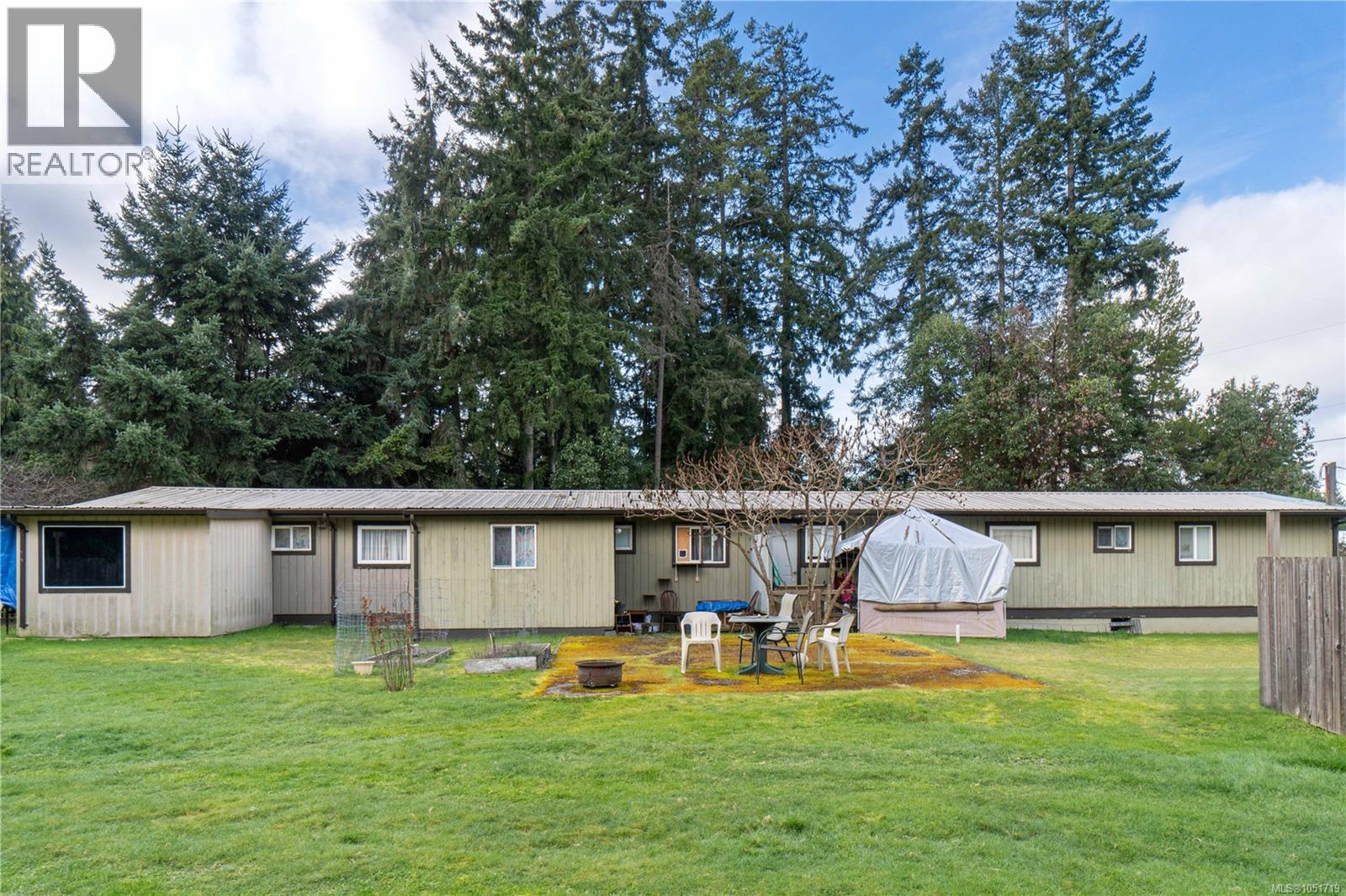 992 Allenby Rd Property Photo 3