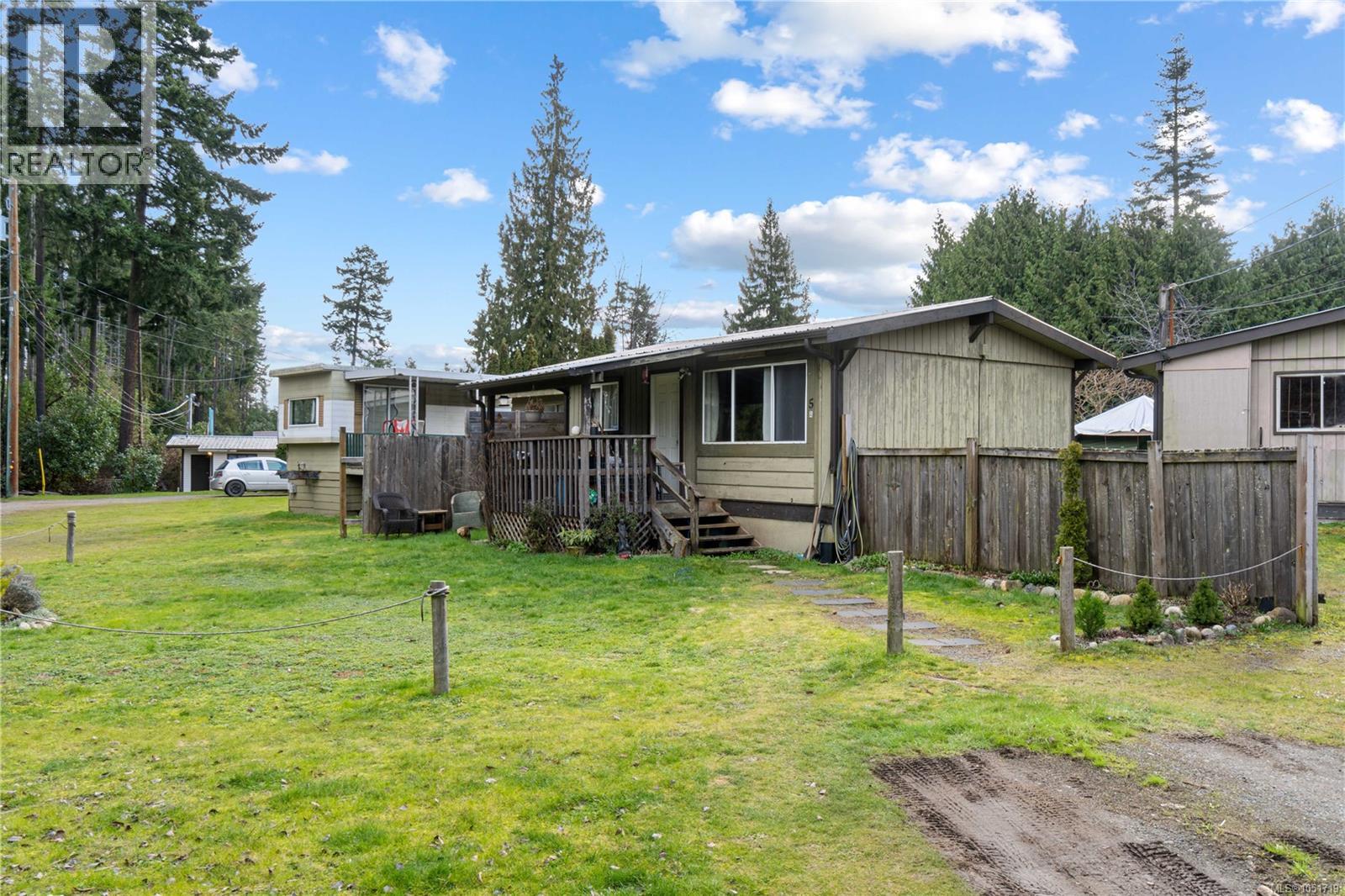 992 Allenby Rd Property Photo 13