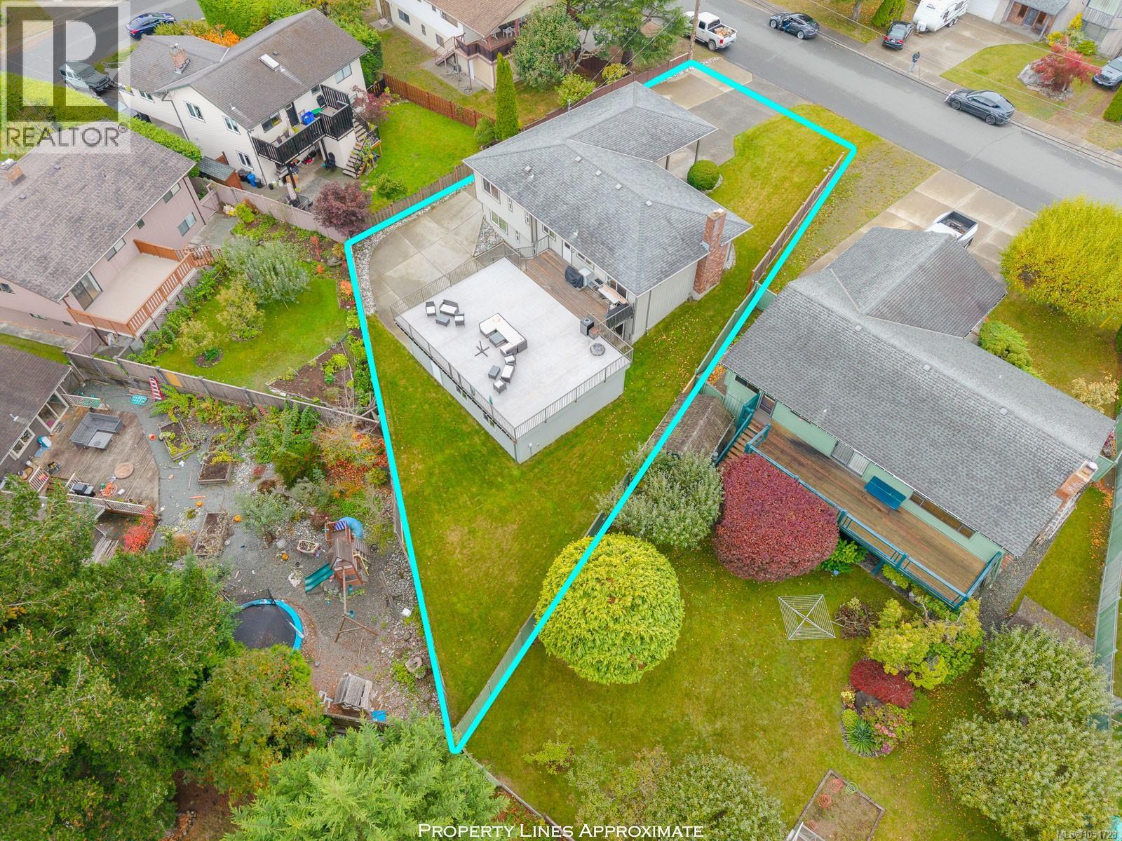 551 Birch St S Property Photo 5