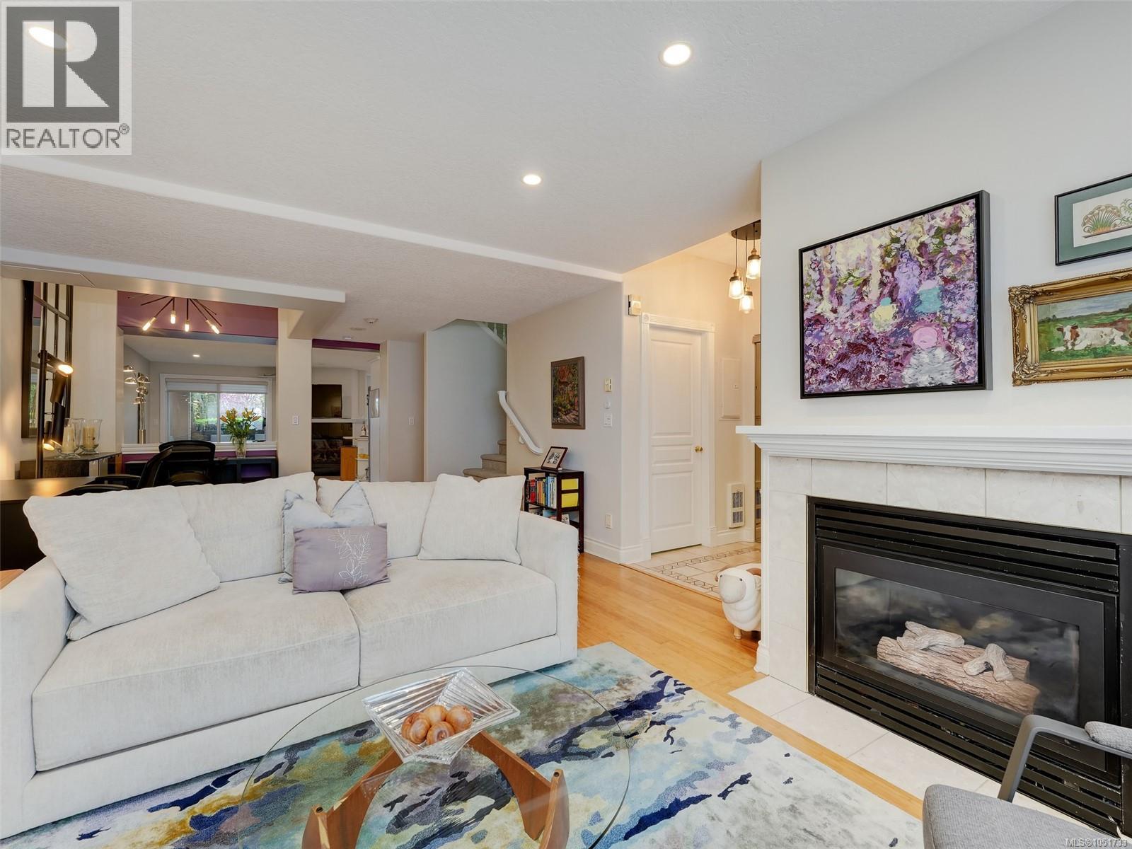104 75 Songhees Rd Property Photo 10