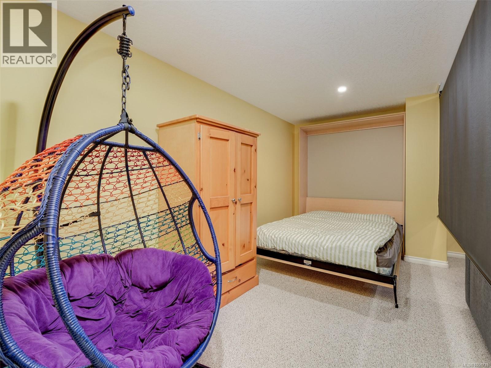 104 75 Songhees Rd Property Photo 32