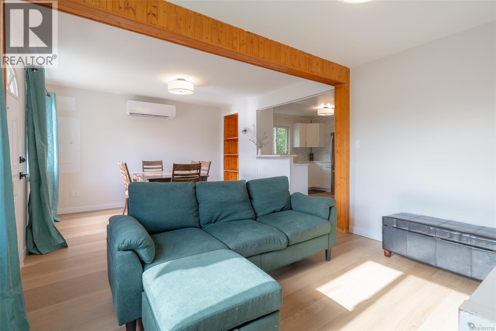 4533 Lathom Rd Property Photo 8