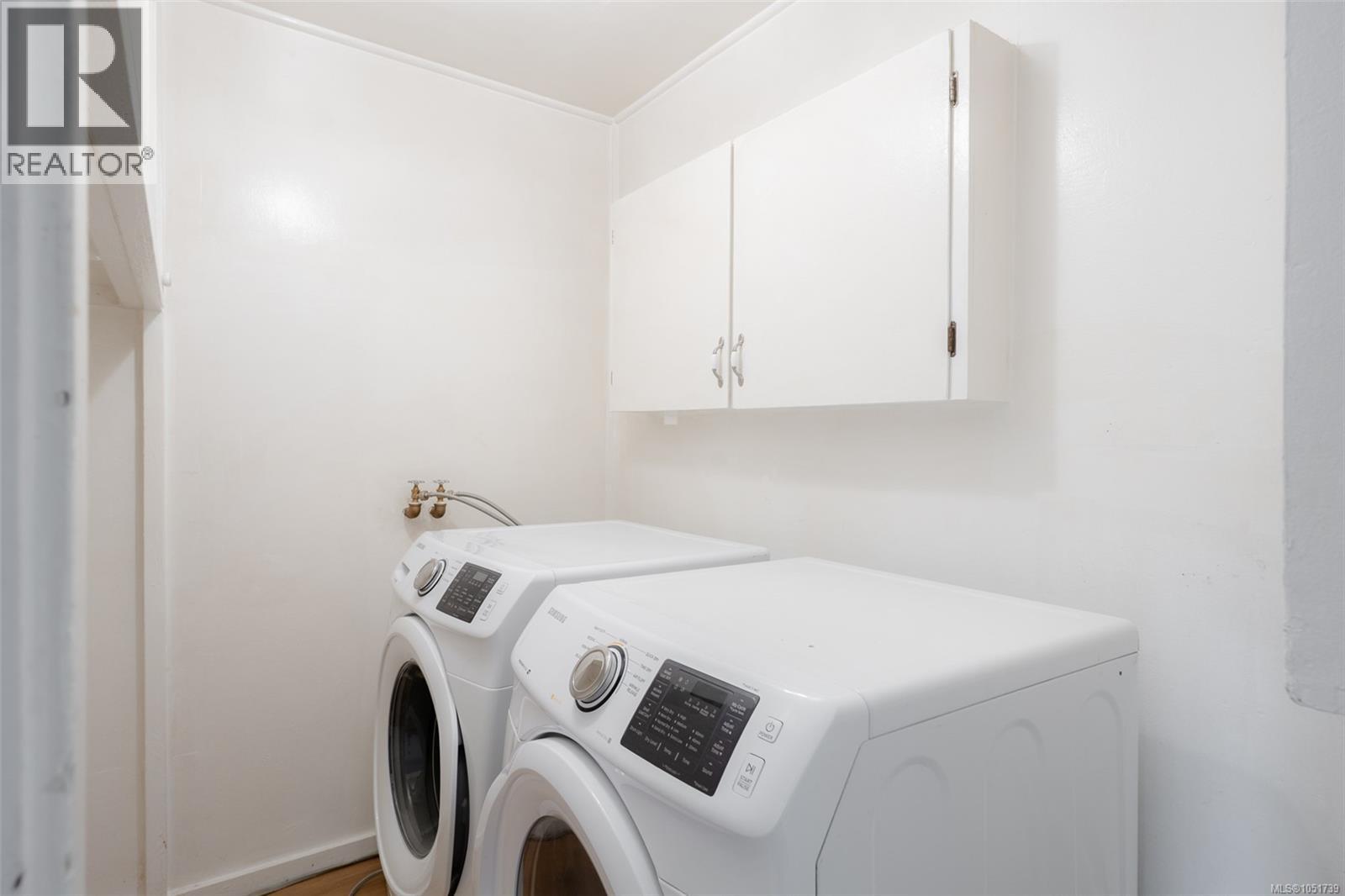 4533 Lathom Rd Property Photo 14