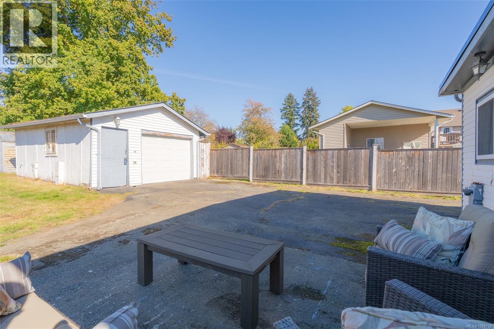 4533 Lathom Rd Property Photo 24