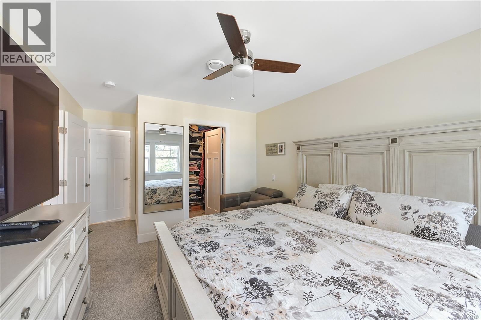 2 4487 Wilkinson Rd Property Photo 23