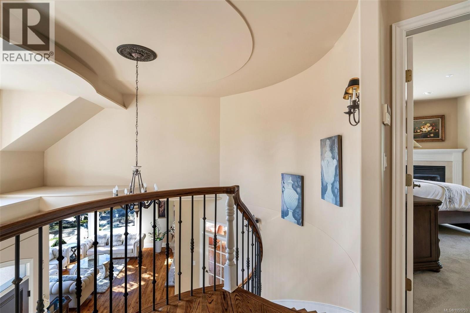 906 Cobblestone Lane Property Photo 16