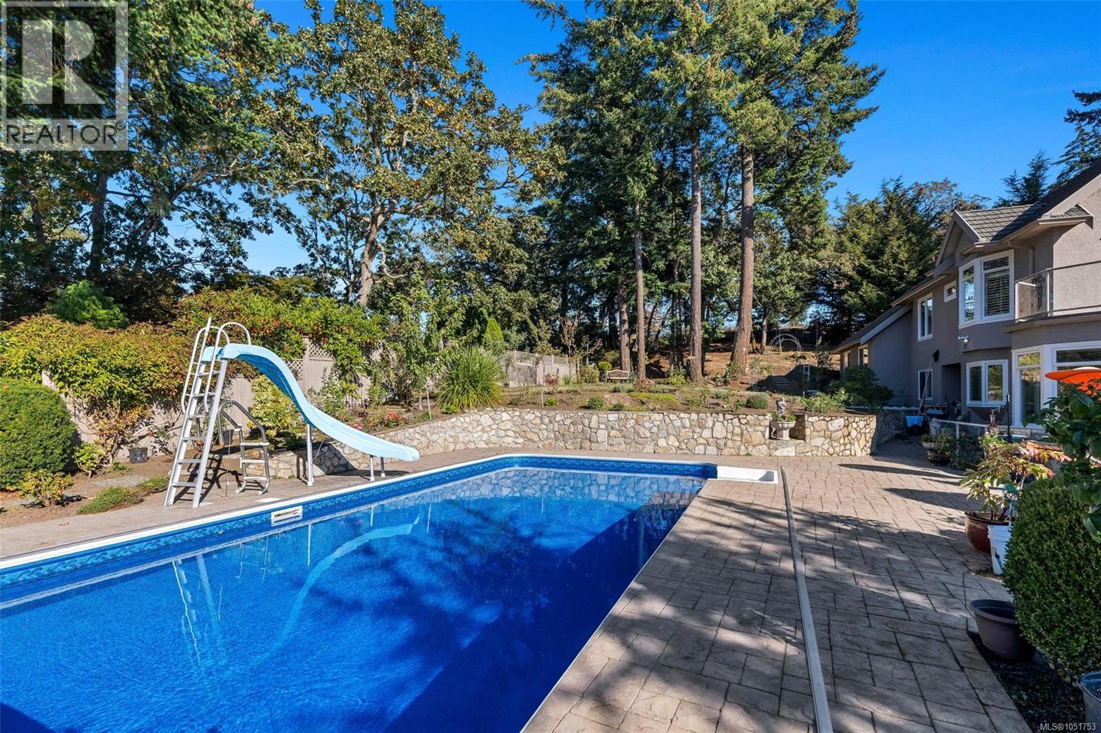 906 Cobblestone Lane Property Photo 49