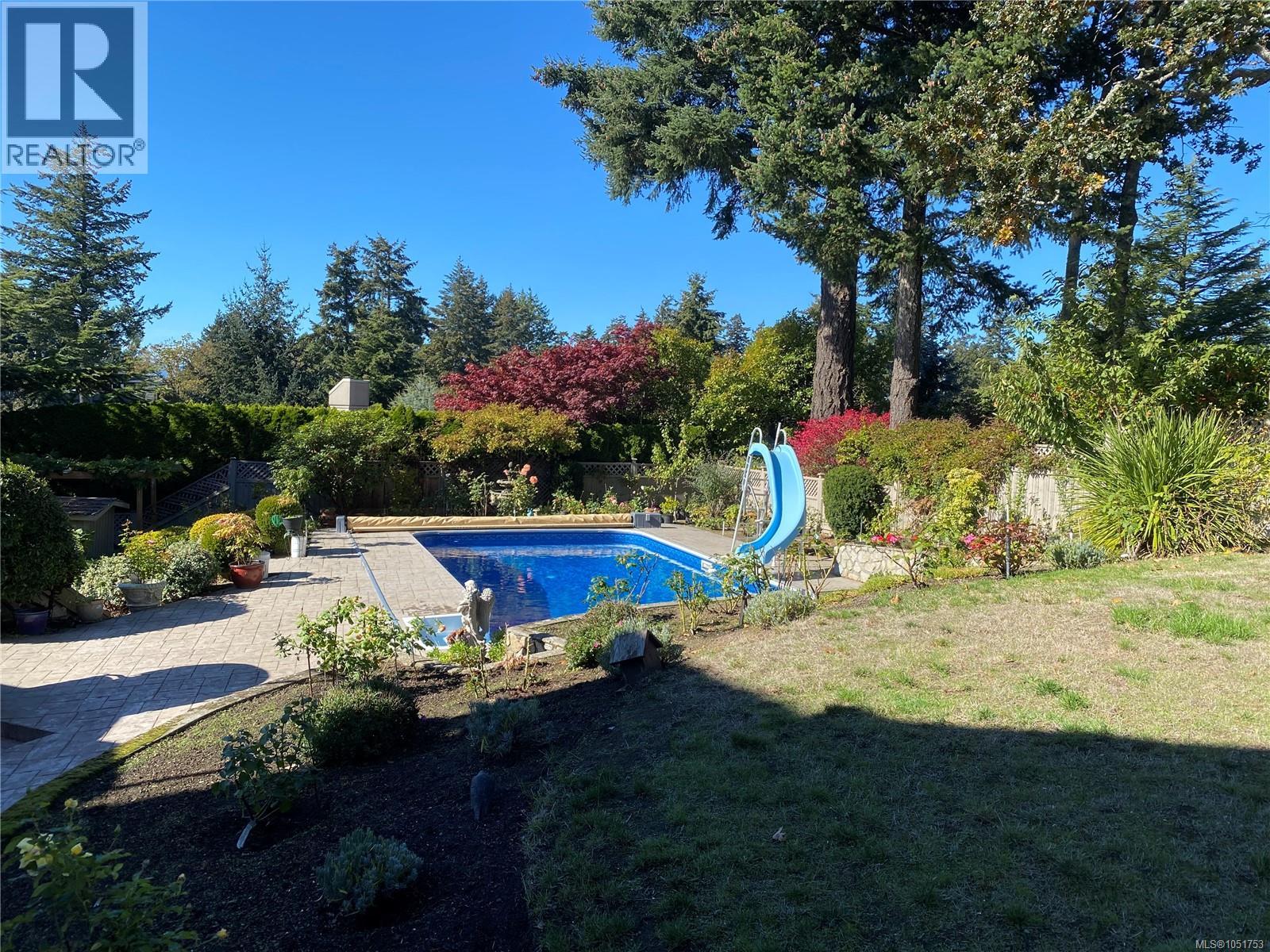 906 Cobblestone Lane Property Photo 66