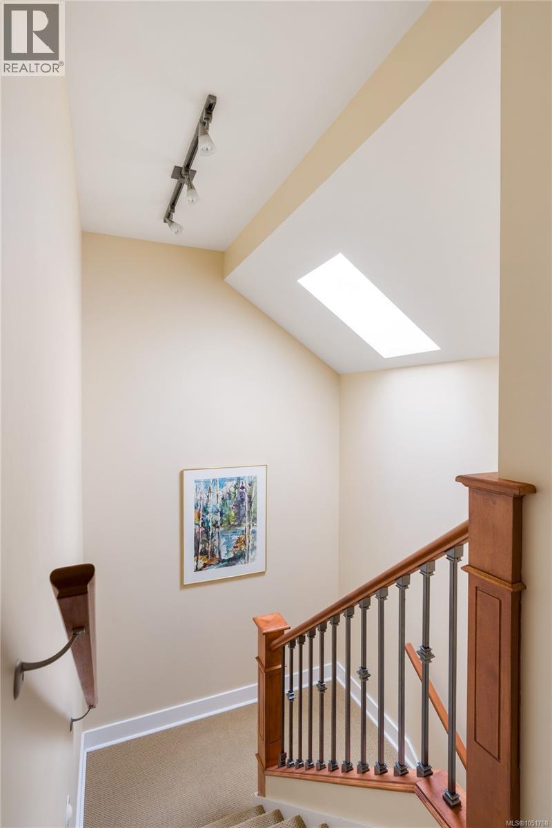 25 10520 Mcdonald Park Rd Property Photo 20