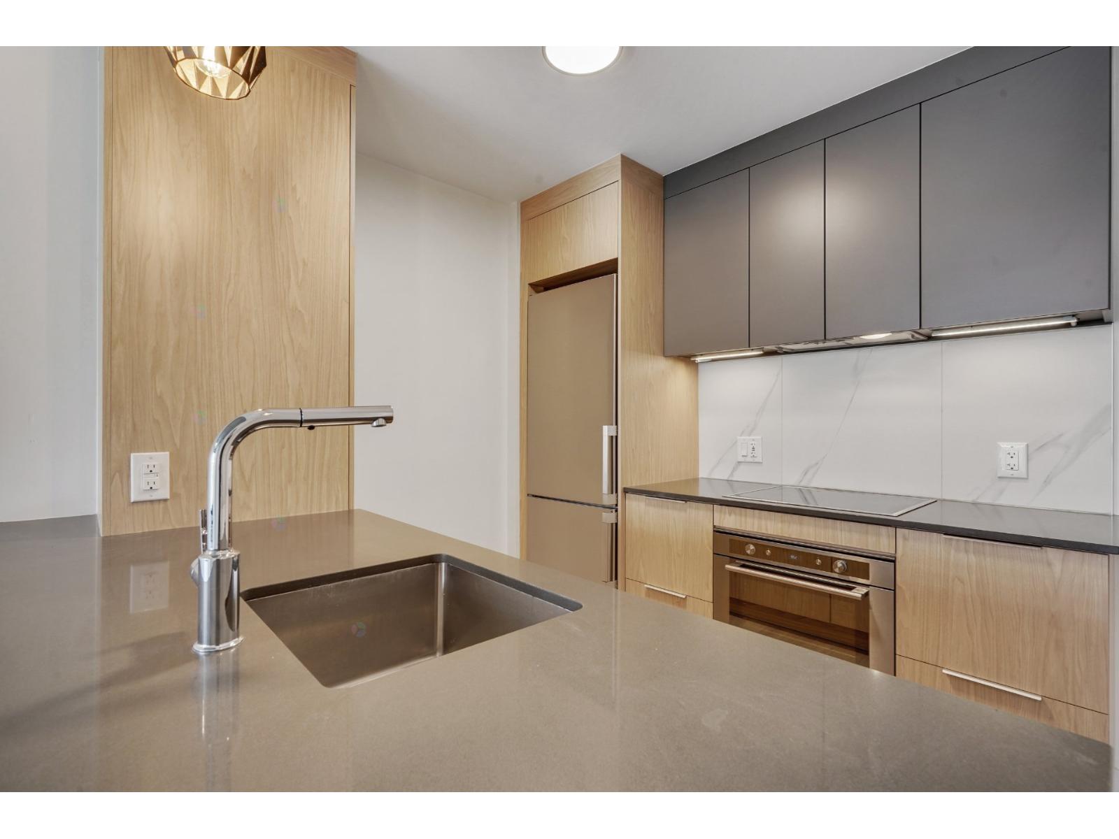 1550 Rue Des Bassins, #206 Property Photo 4