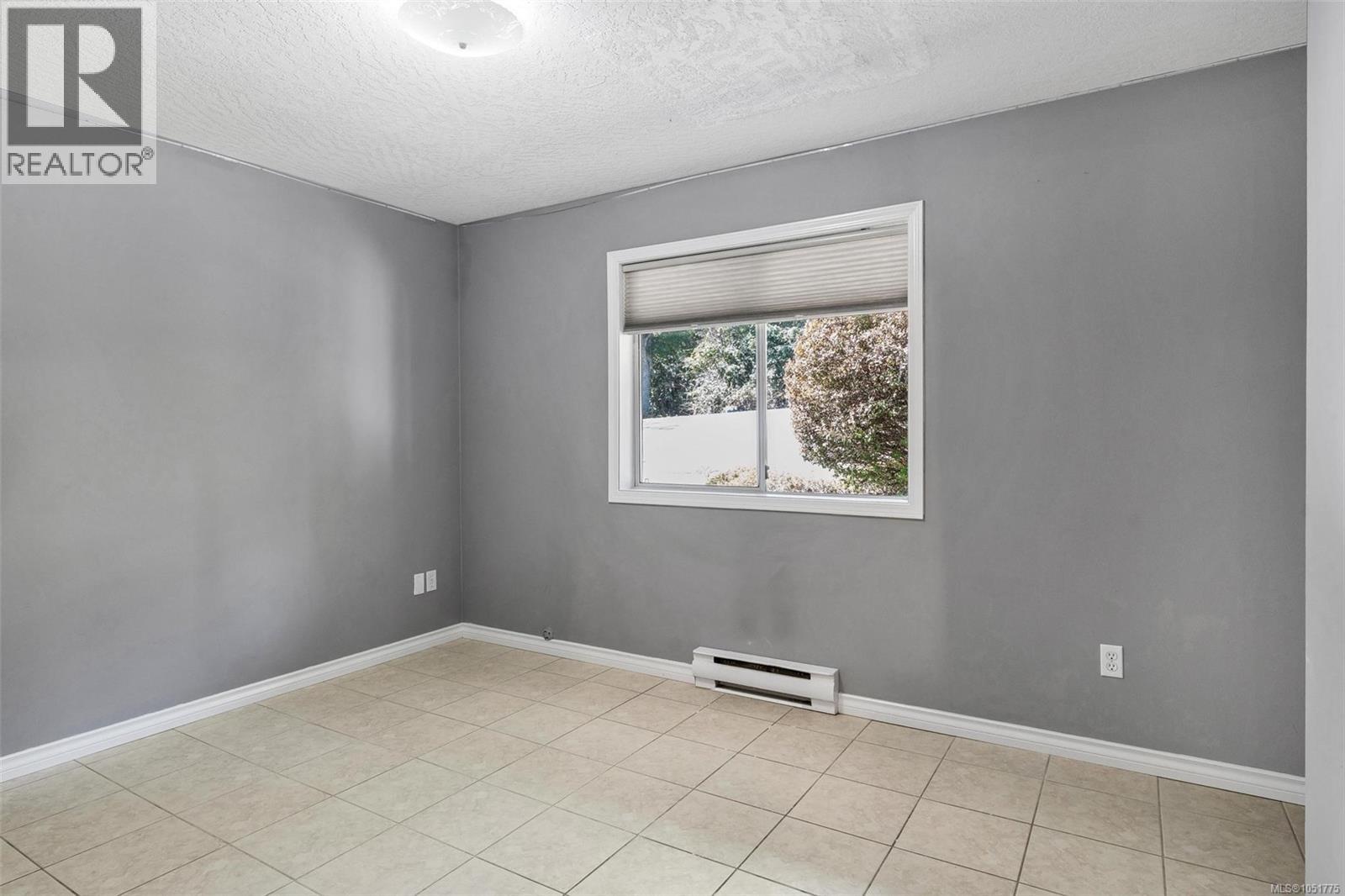 4833 Maplegrove St Property Photo 45