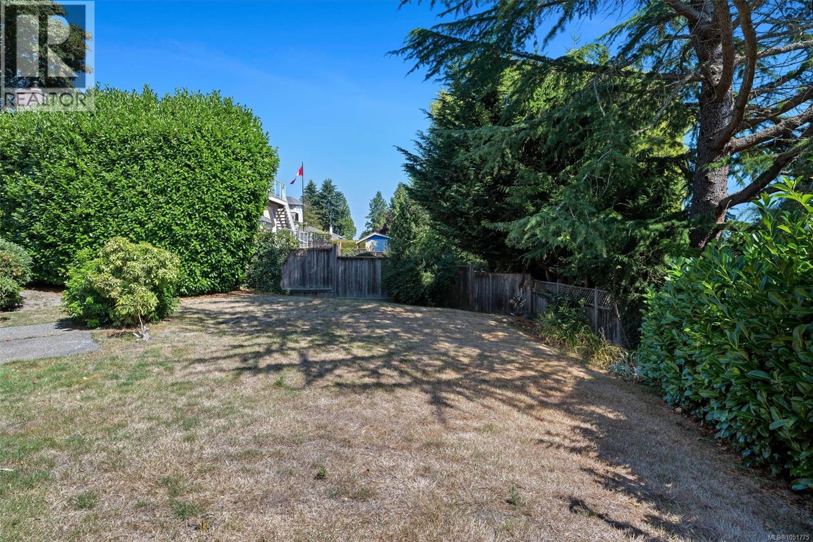 4833 Maplegrove St Property Photo 55
