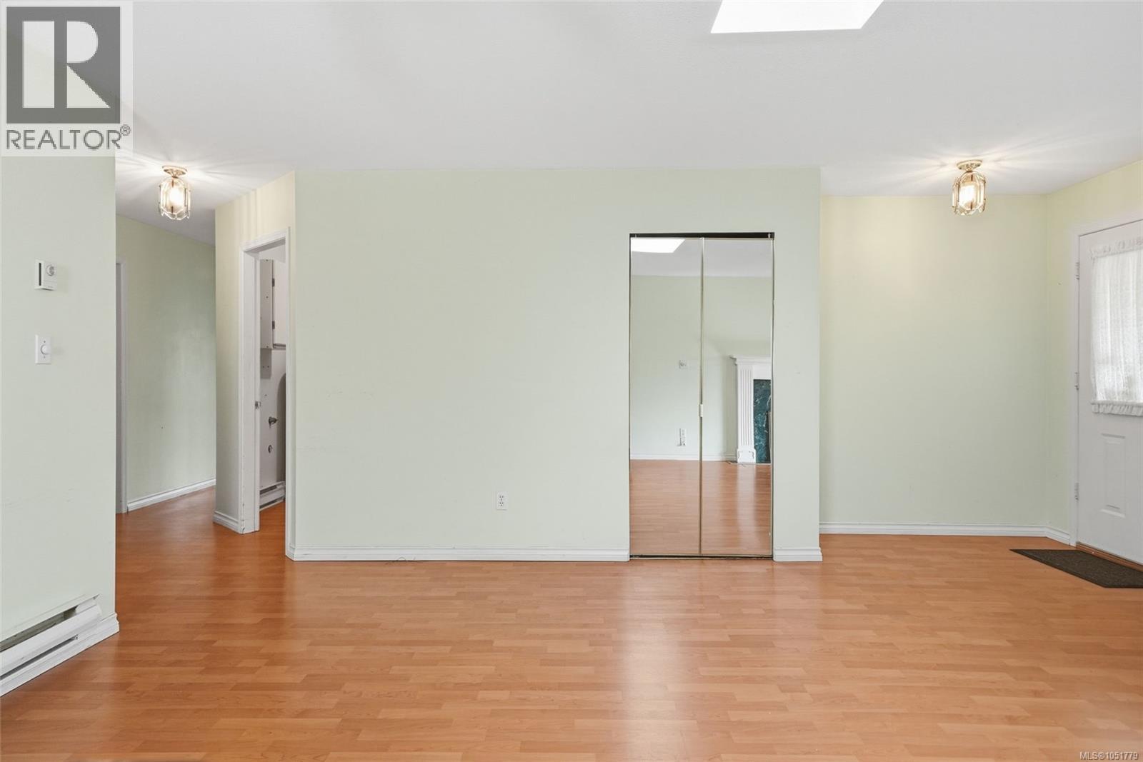 1846 Begonia Way Property Photo 6