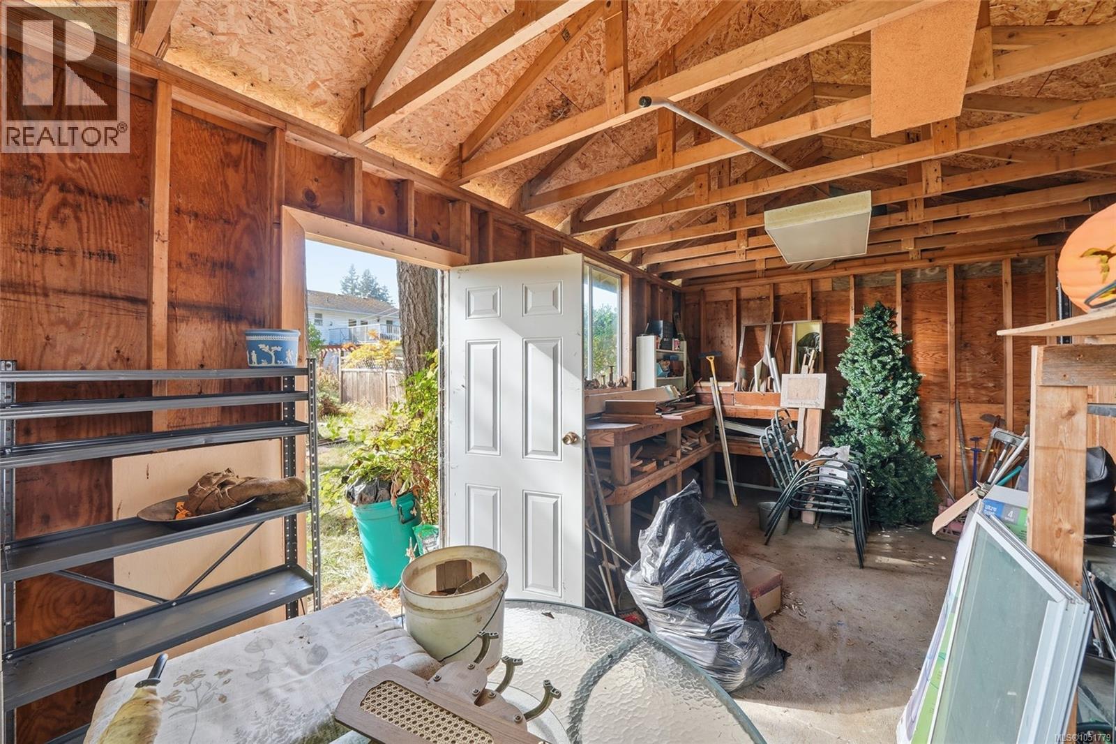 1846 Begonia Way Property Photo 28