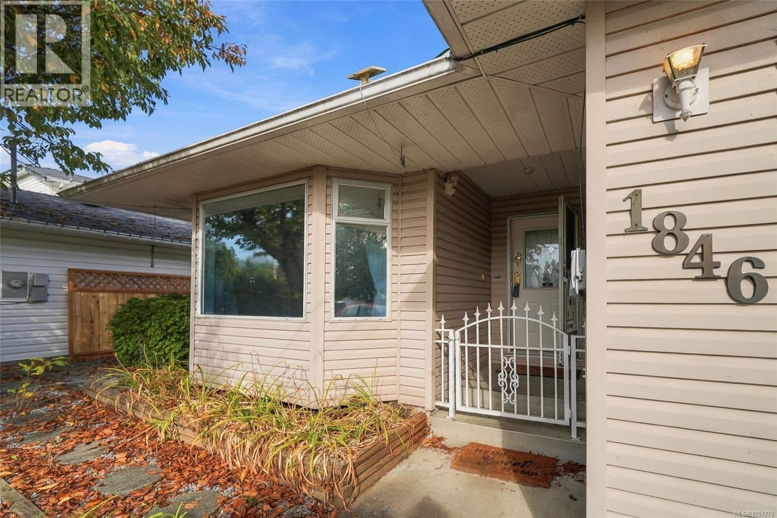 1846 Begonia Way Property Photo 36