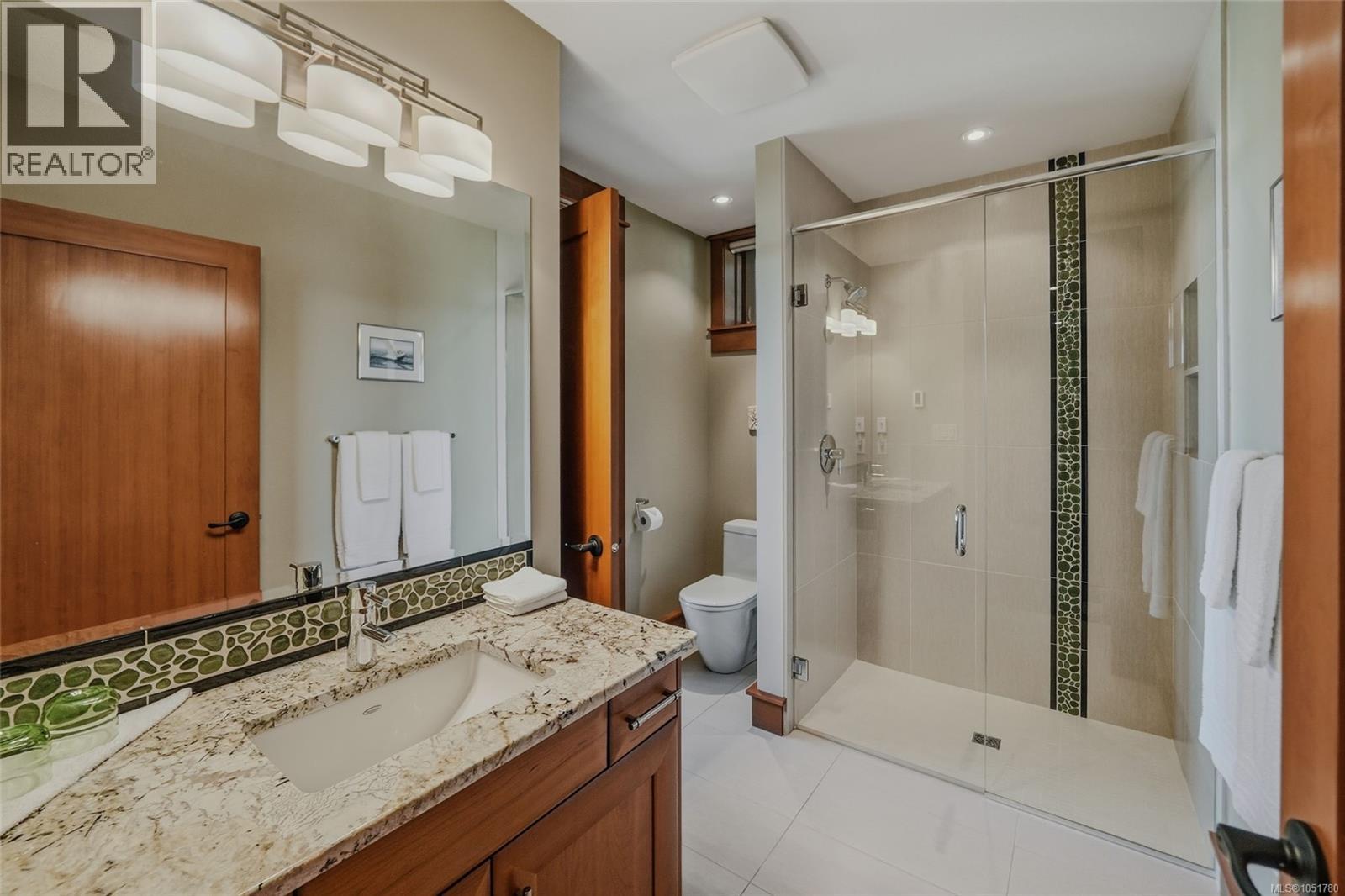 3230 Huntington Pl Property Photo 24