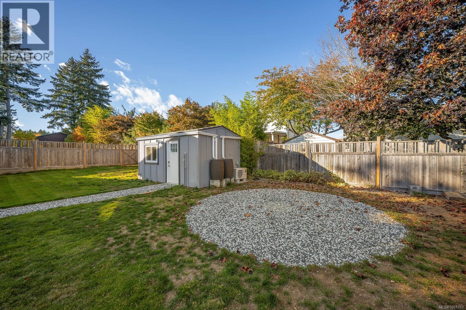 554 Cormorant St Property Photo 58