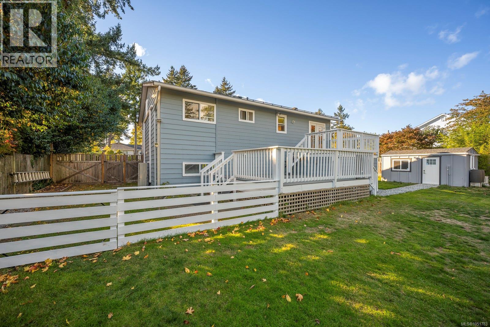 554 Cormorant St Property Photo 61