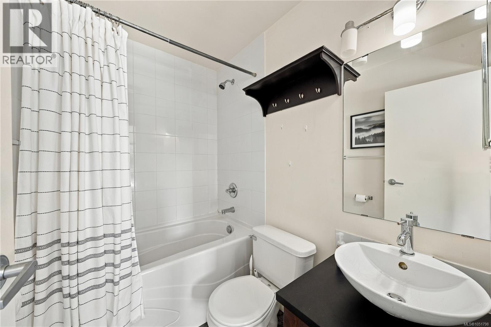 401 848 Mason St Property Photo 14