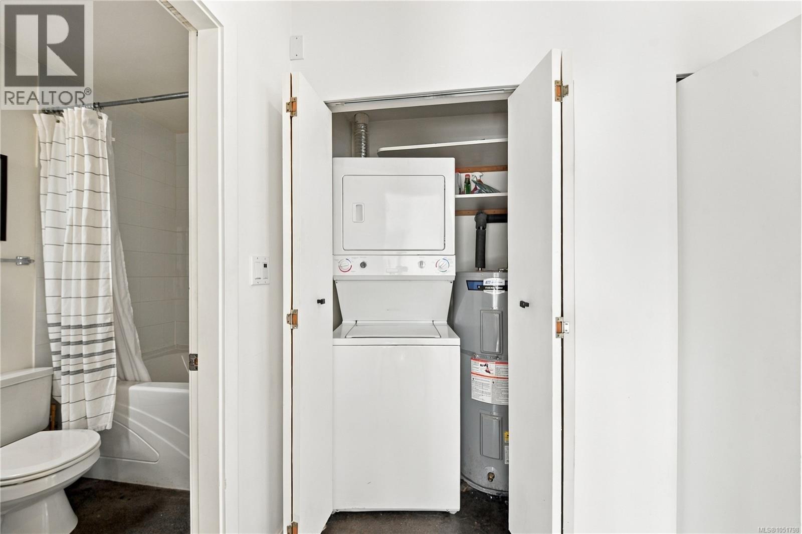 401 848 Mason St Property Photo 16