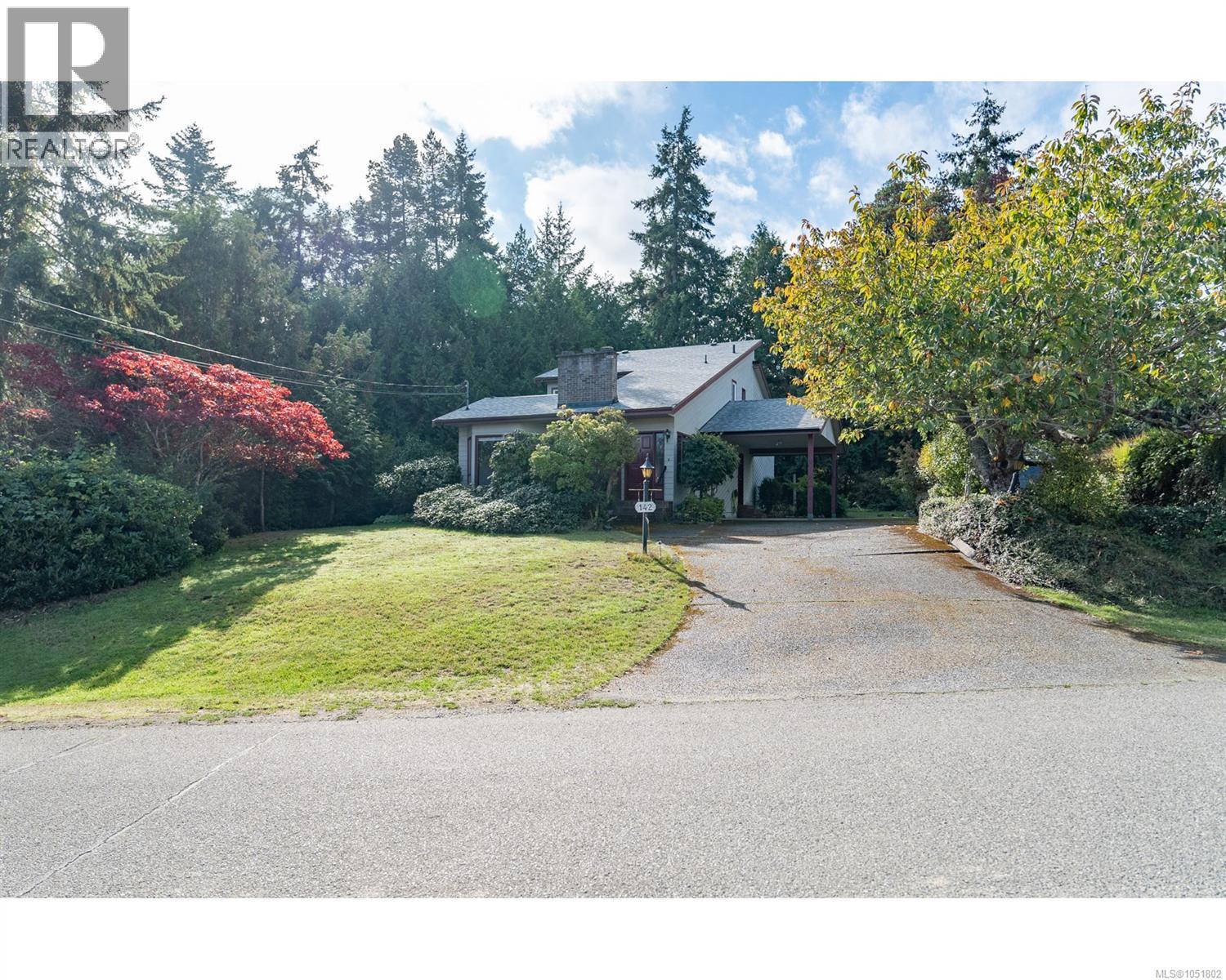 142 SUNNINGDALE Rd W Property Photo 1
