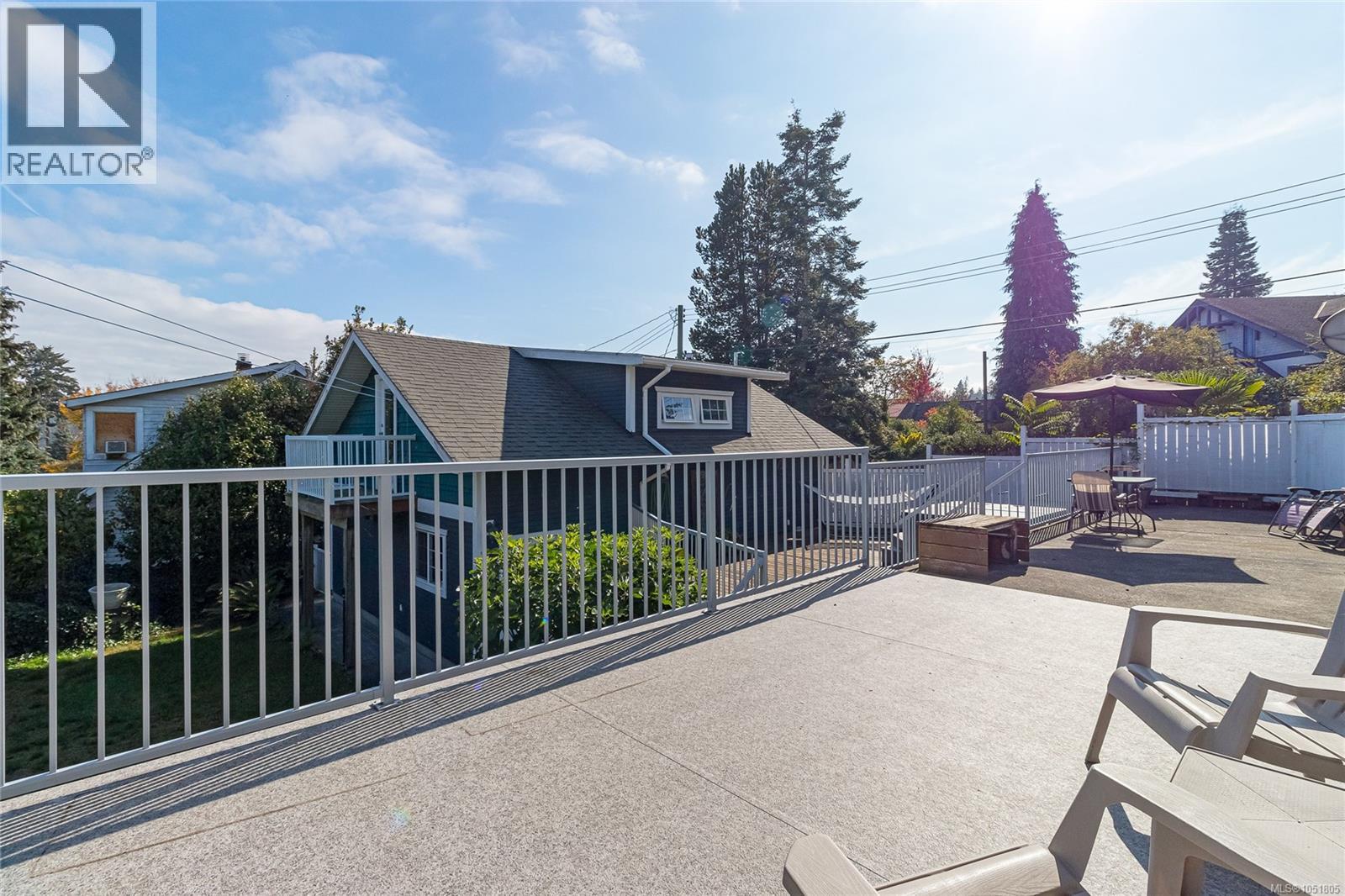 9945 Cedar St Property Photo 52