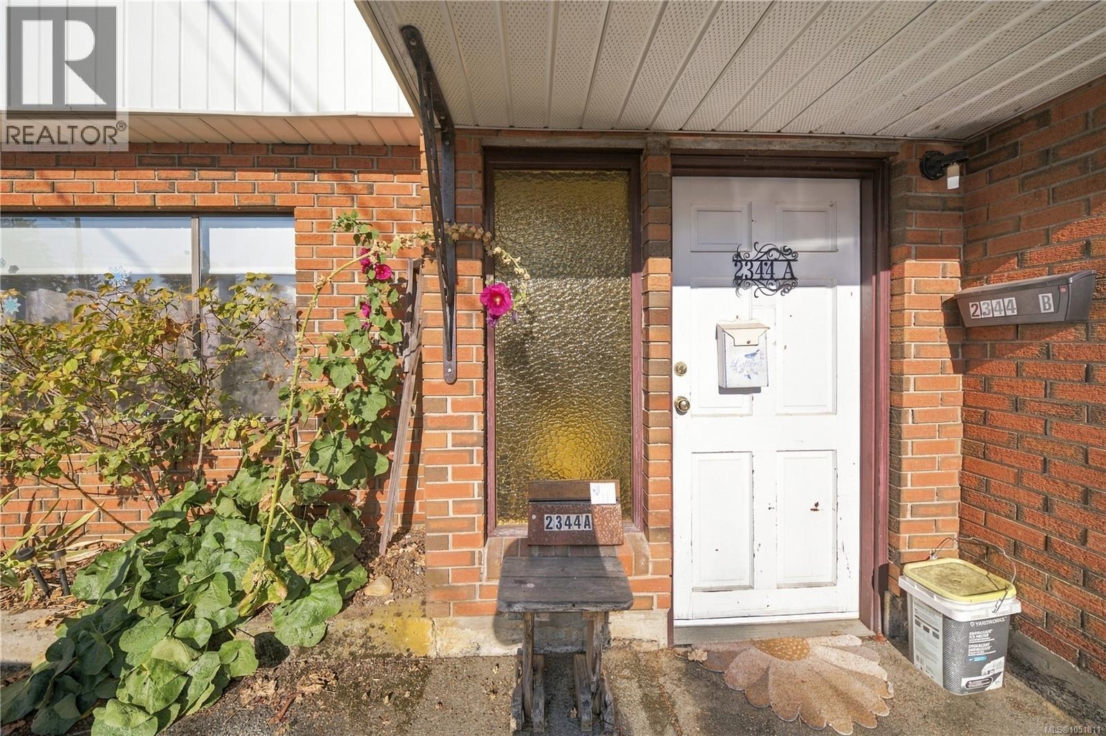 2344/2346 Rosstown Rd Property Photo 1