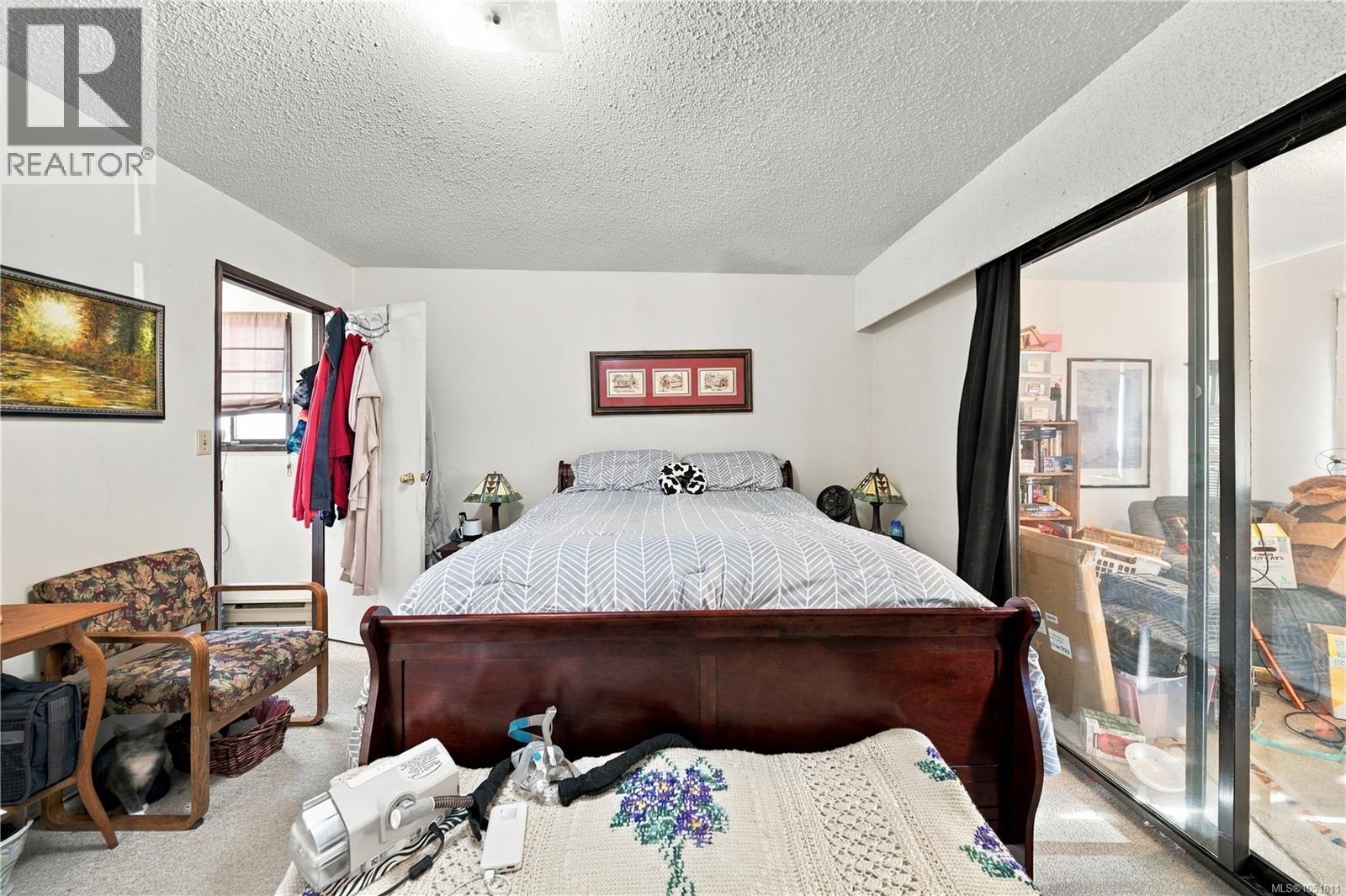 2344/2346 Rosstown Rd Property Photo 5