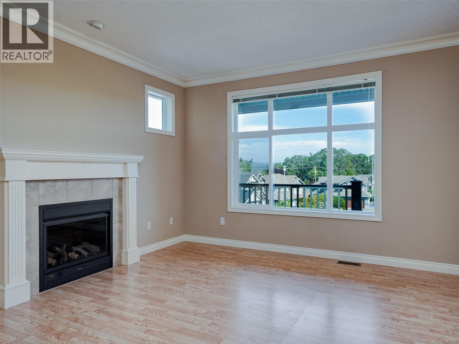 809 Rogers Way Property Photo 6