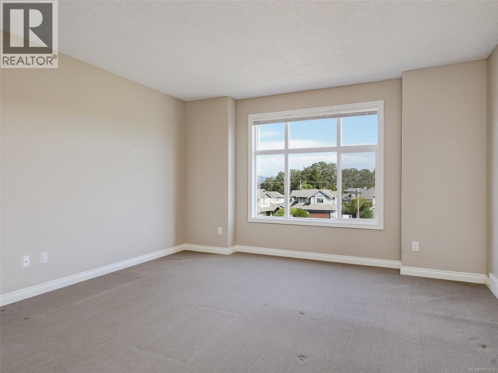 809 Rogers Way Property Photo 14