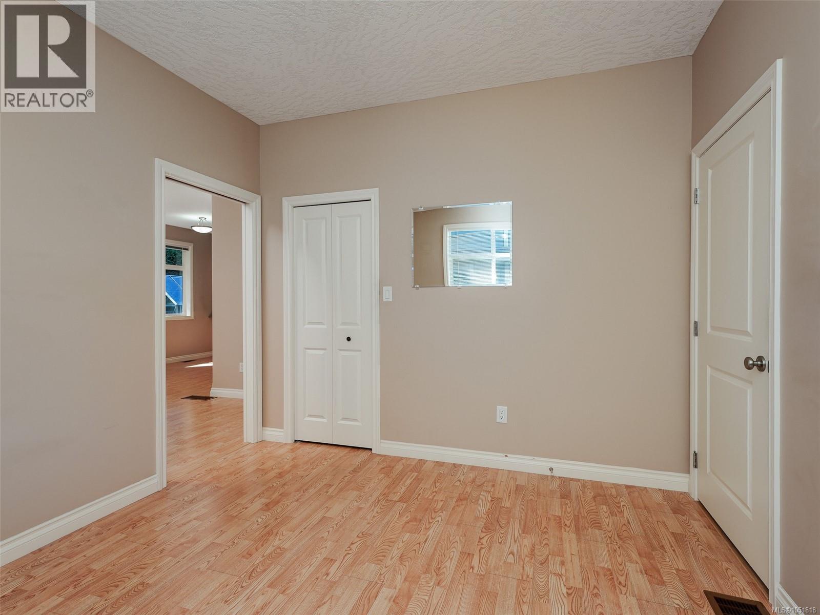 809 Rogers Way Property Photo 17