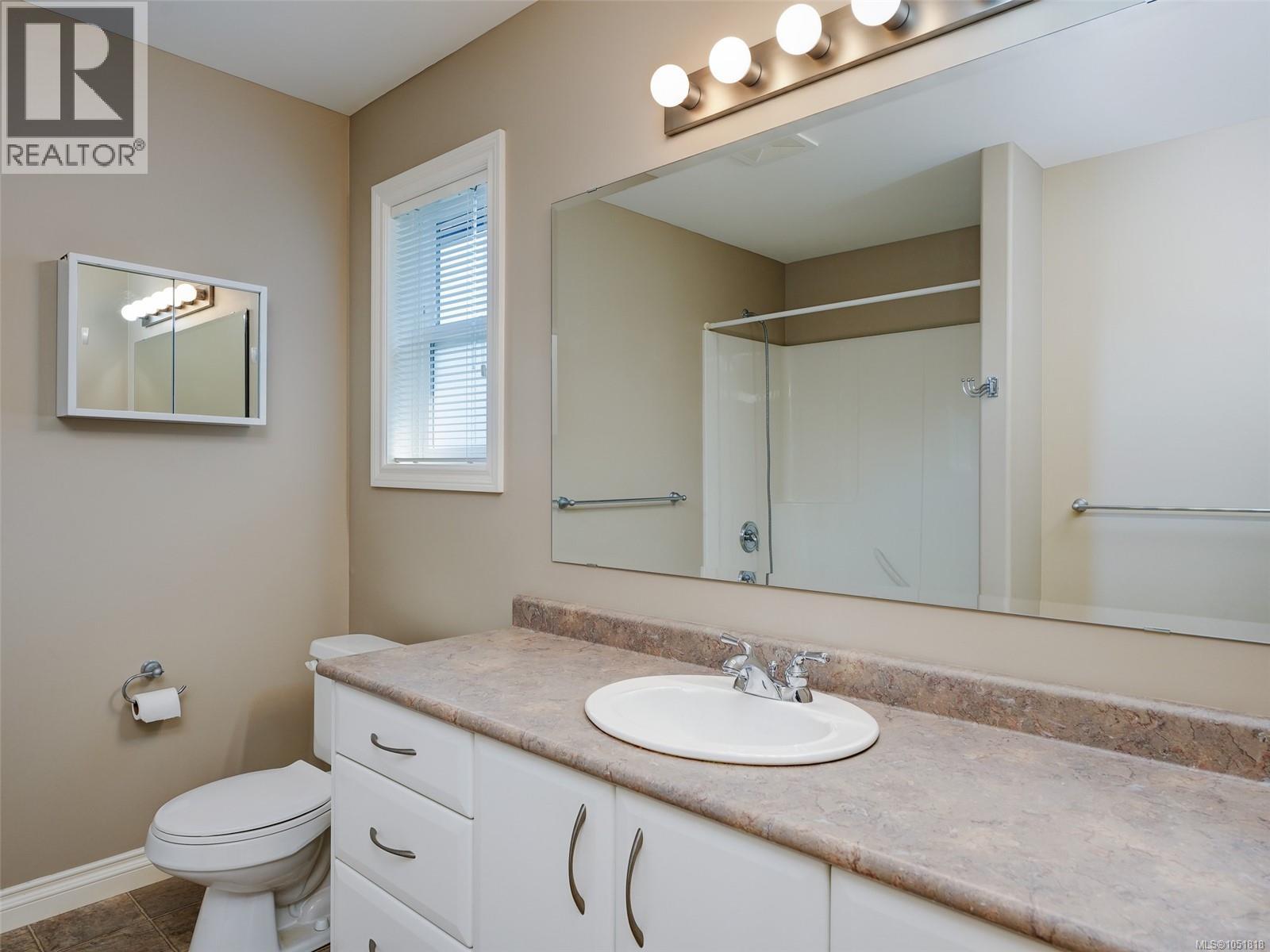 809 Rogers Way Property Photo 28
