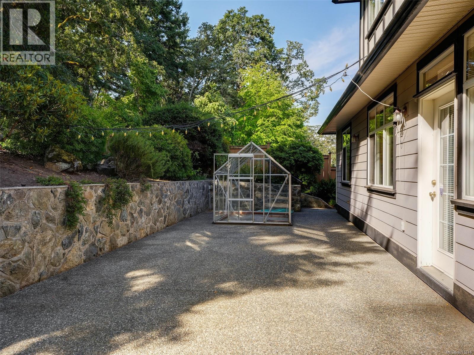809 Rogers Way Property Photo 30