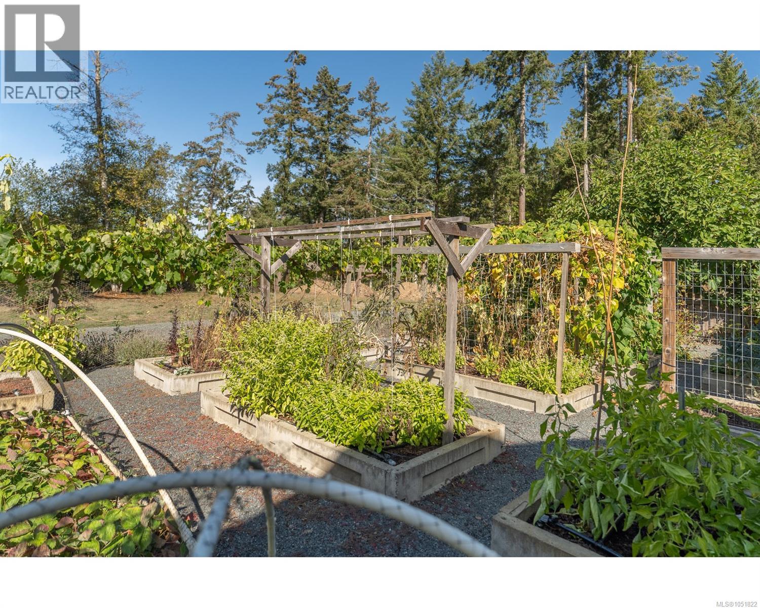 1045 Ravensbourne Lane Property Photo 8