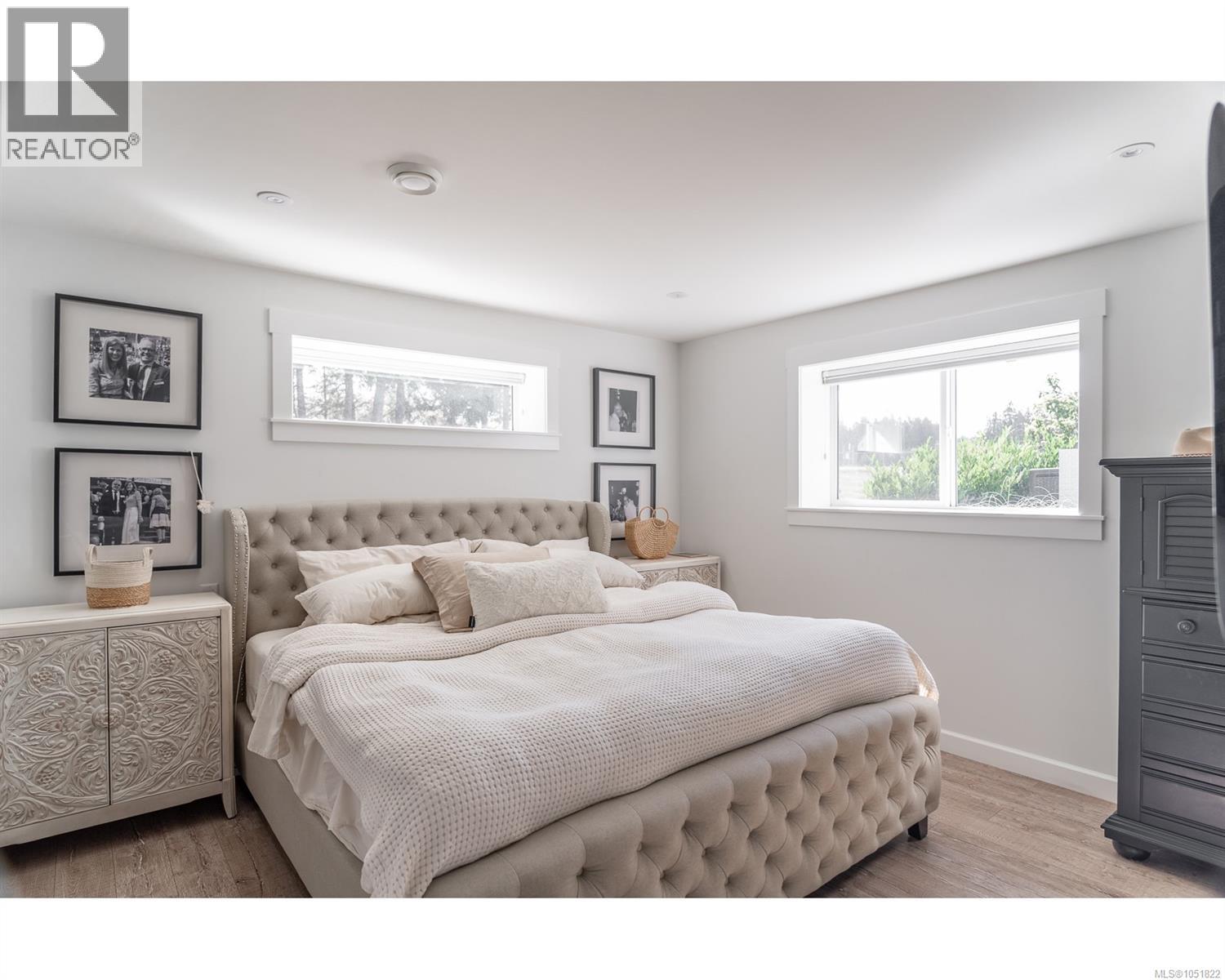 1045 Ravensbourne Lane Property Photo 19