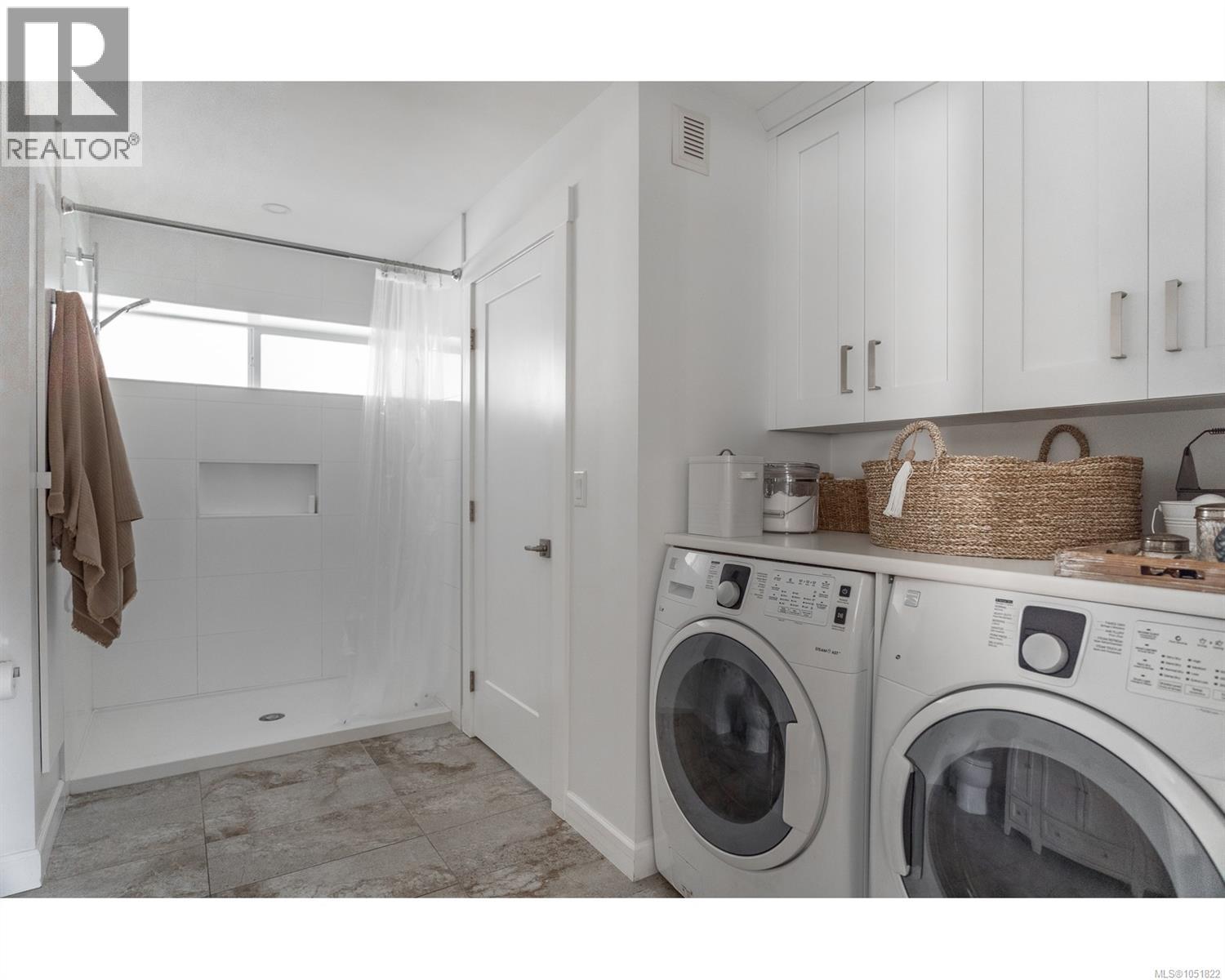 1045 Ravensbourne Lane Property Photo 23