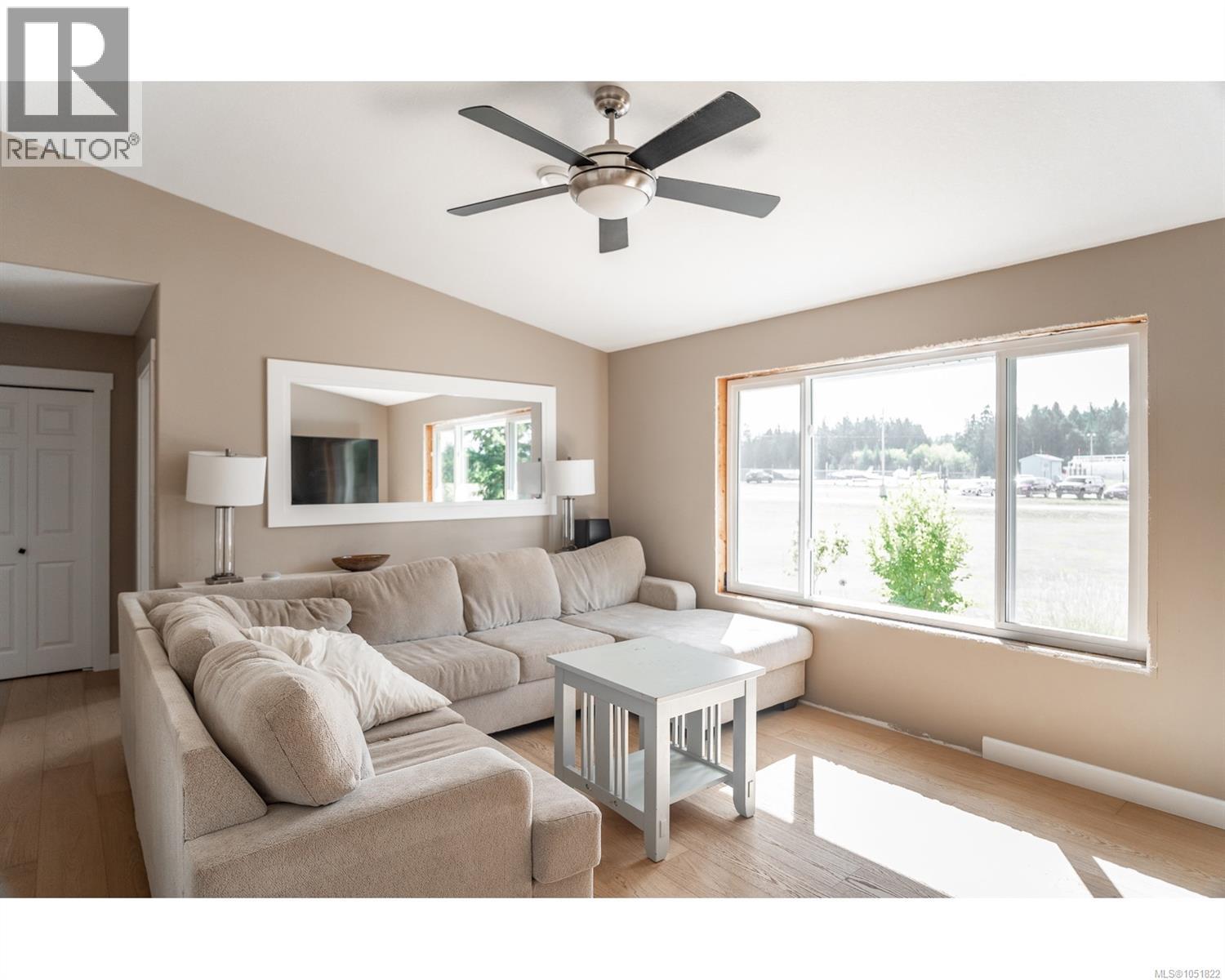 1045 Ravensbourne Lane Property Photo 38