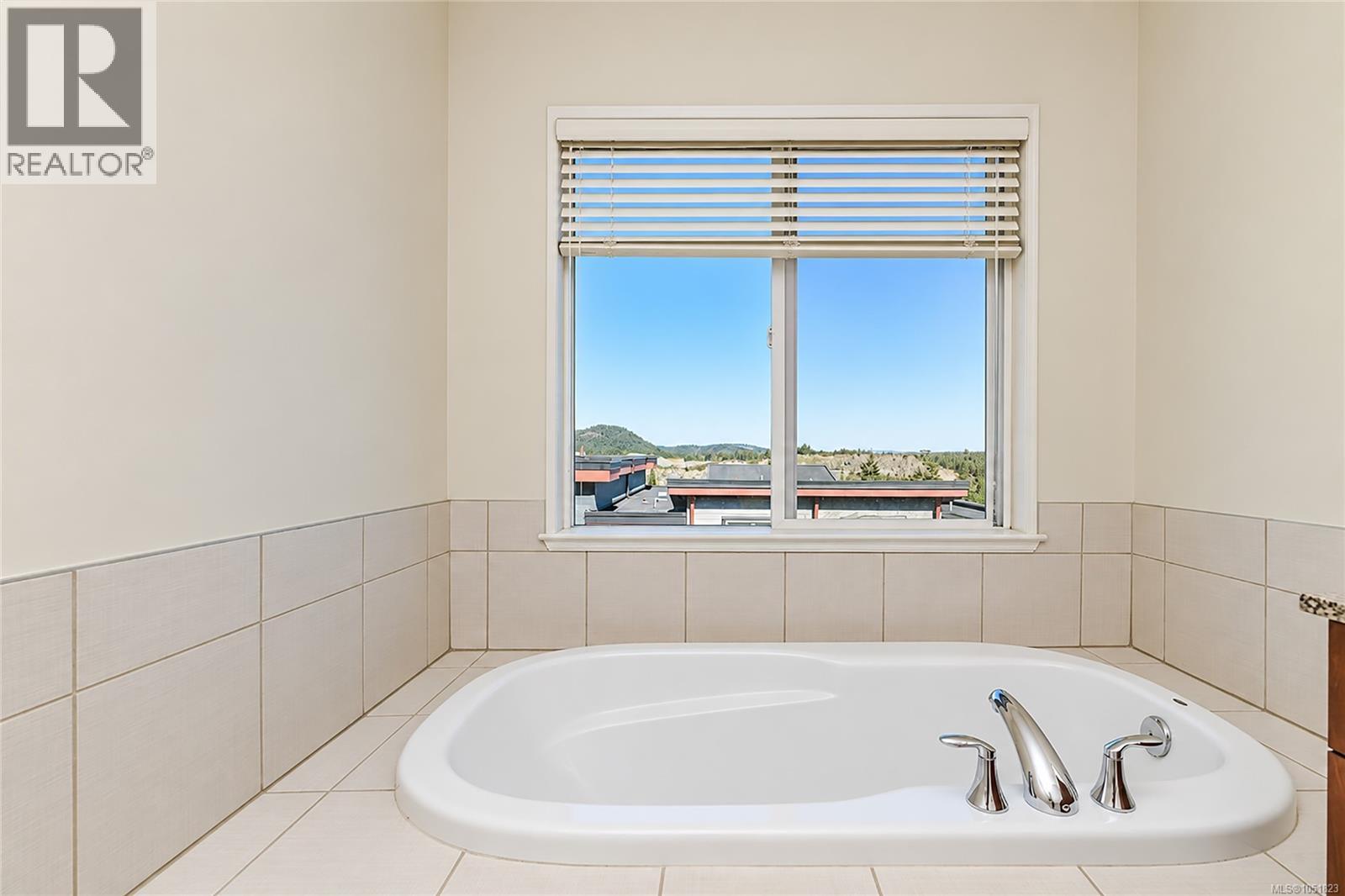 2105 Greenhill Rise Property Photo 26