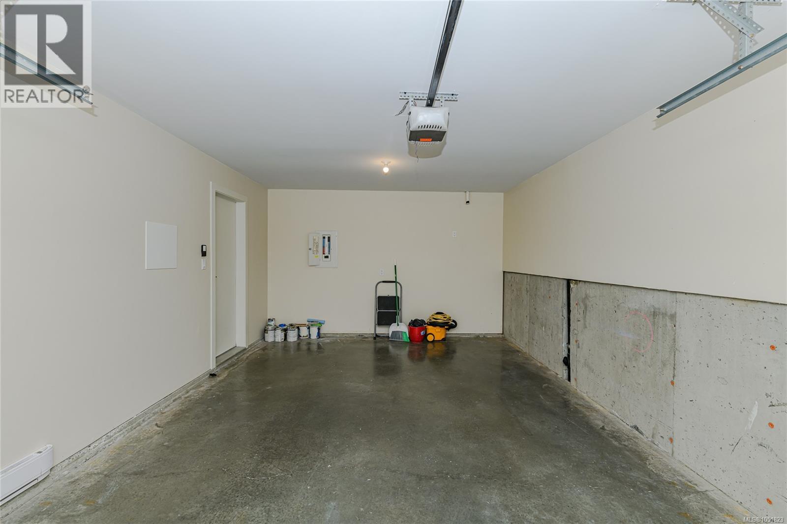 2105 Greenhill Rise Property Photo 39