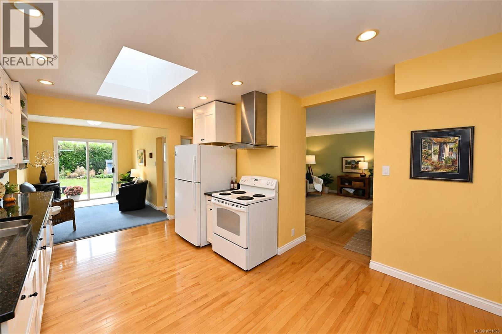 1635 Fairfield Rd Property Photo 15